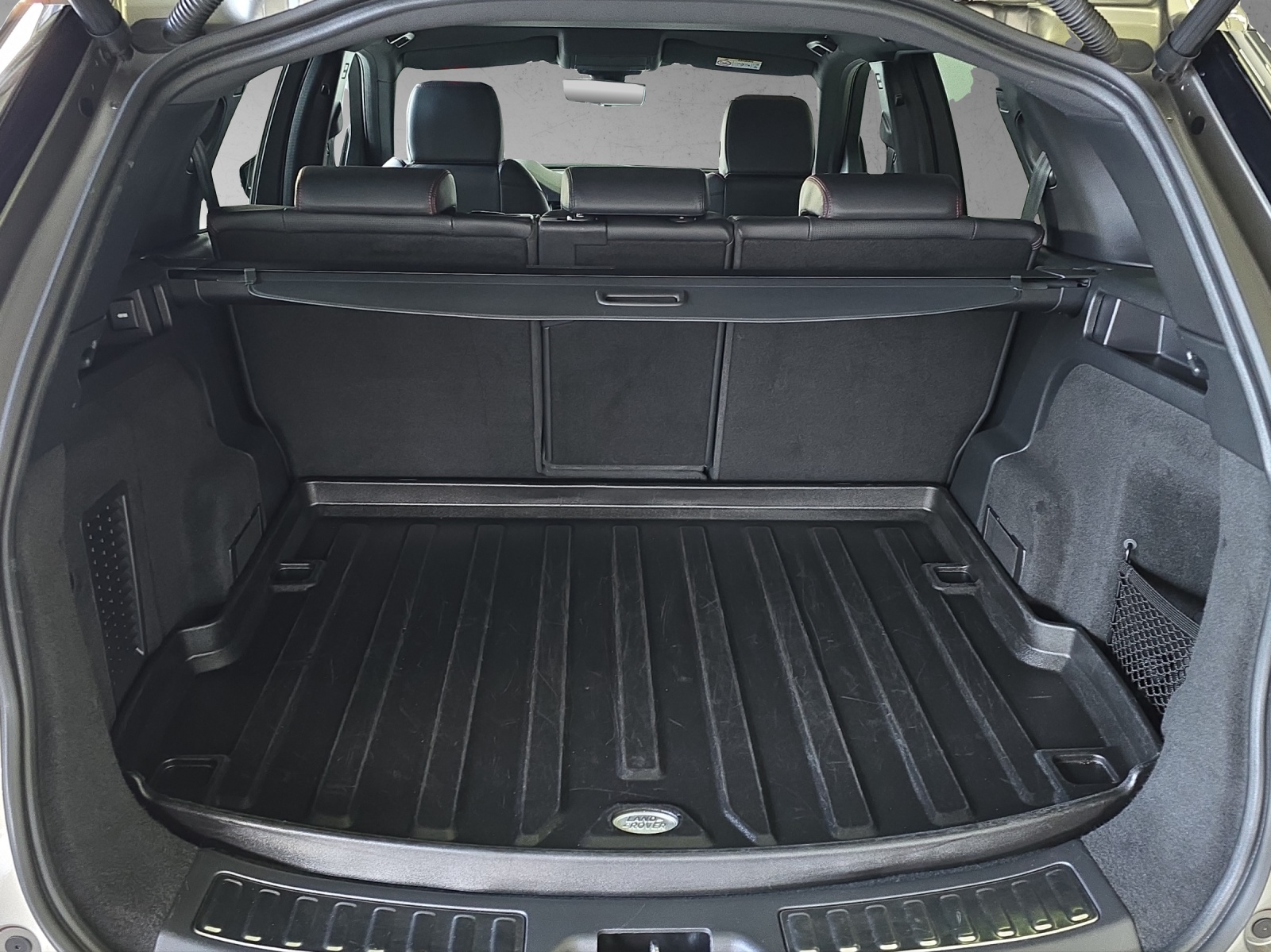 LAND ROVER Discovery Sport R Dyn D240 2.0D SD4 MHEV HSE AT9 mit AHK-image-16