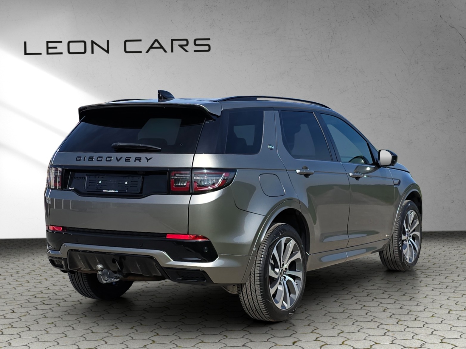 LAND ROVER Discovery Sport R Dyn D240 2.0D SD4 MHEV HSE AT9 mit AHK-showroom-element-3