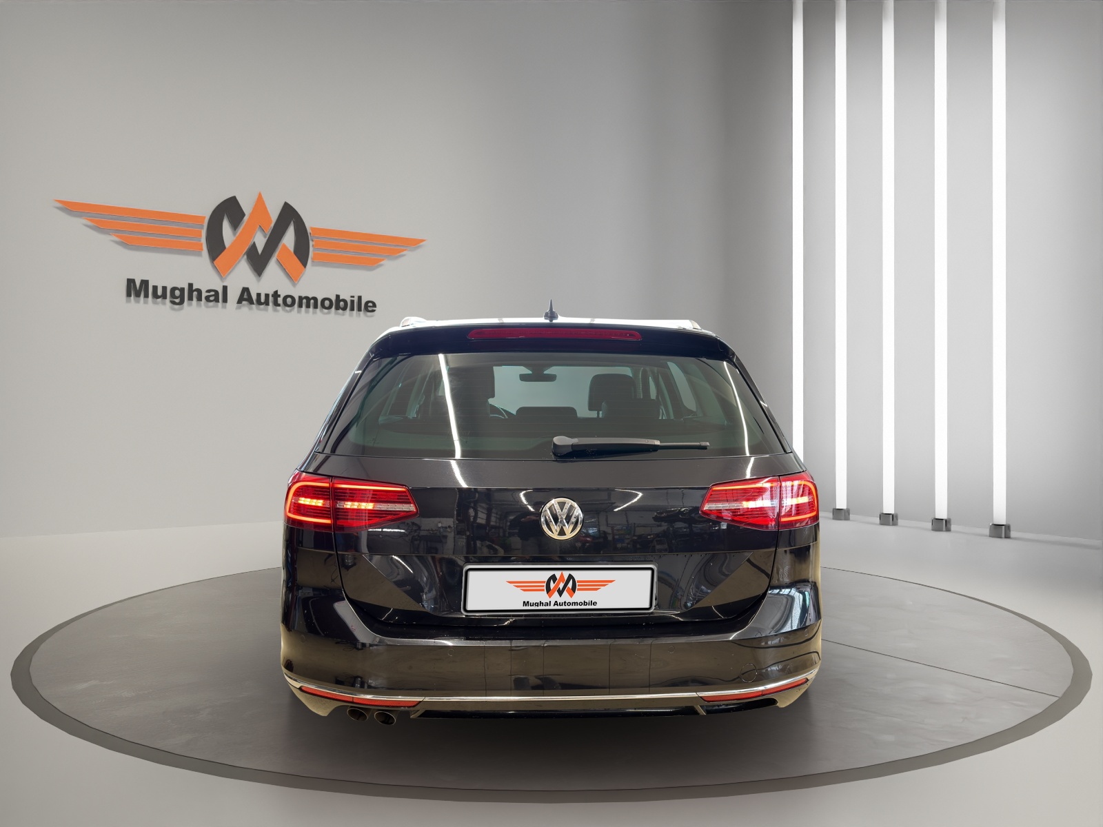 VW Passat Variant 2.0 TDI SCR BMT Sport DSG-image-4