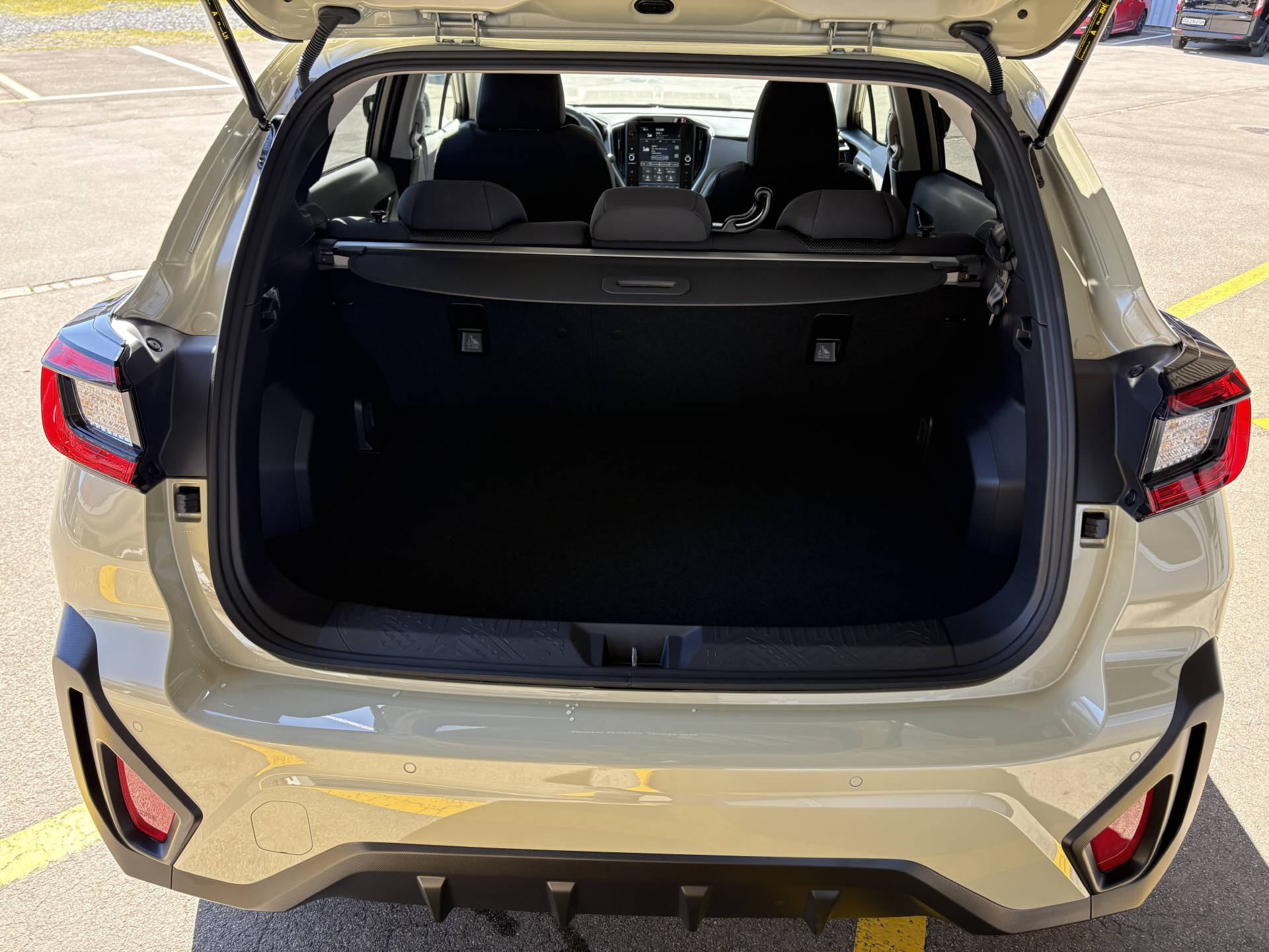 SUBARU Crosstrek 2.0i e-Boxer Swiss Plus-image-6