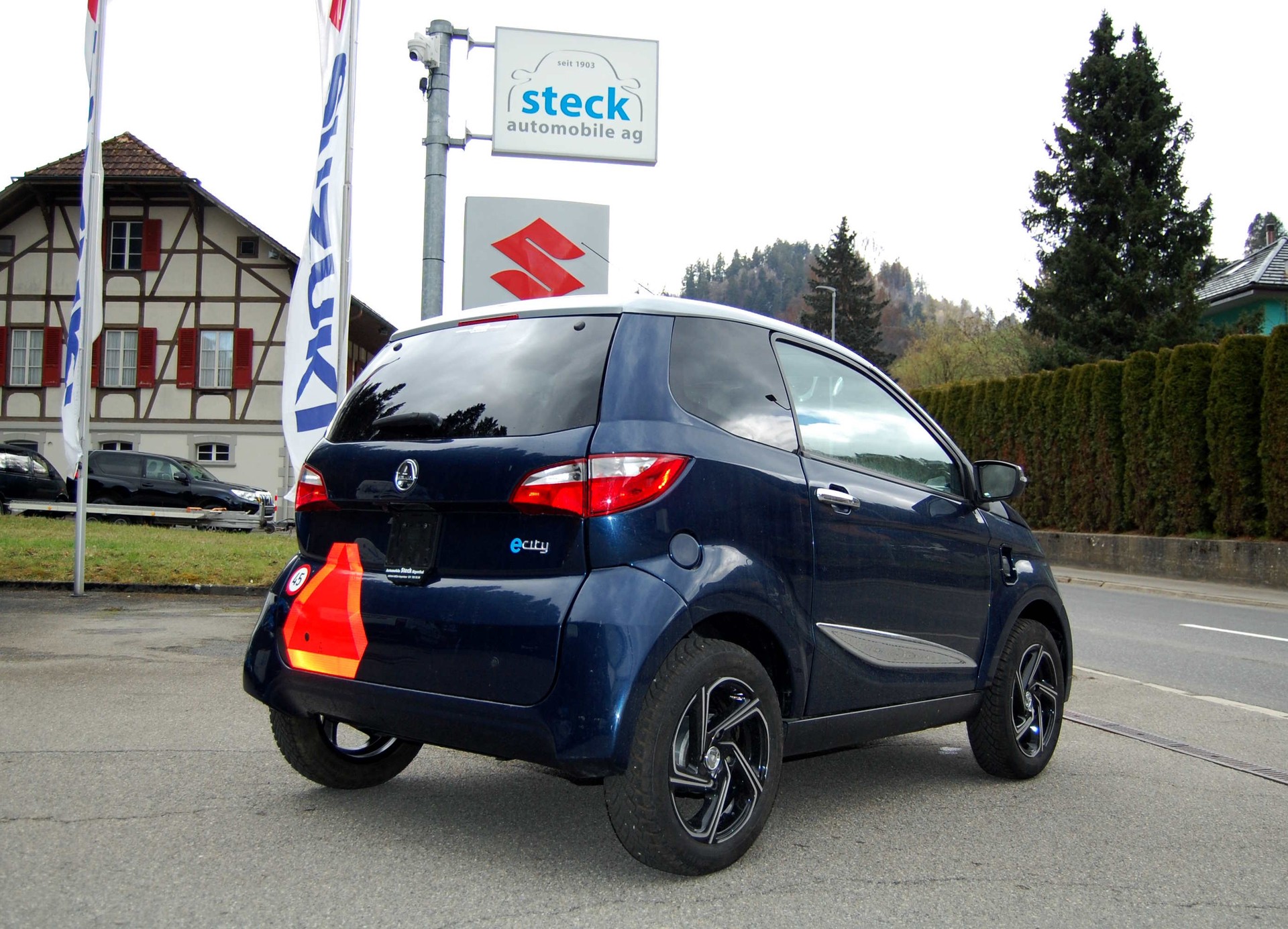 AIXAM E-City S9 Premium-image-4