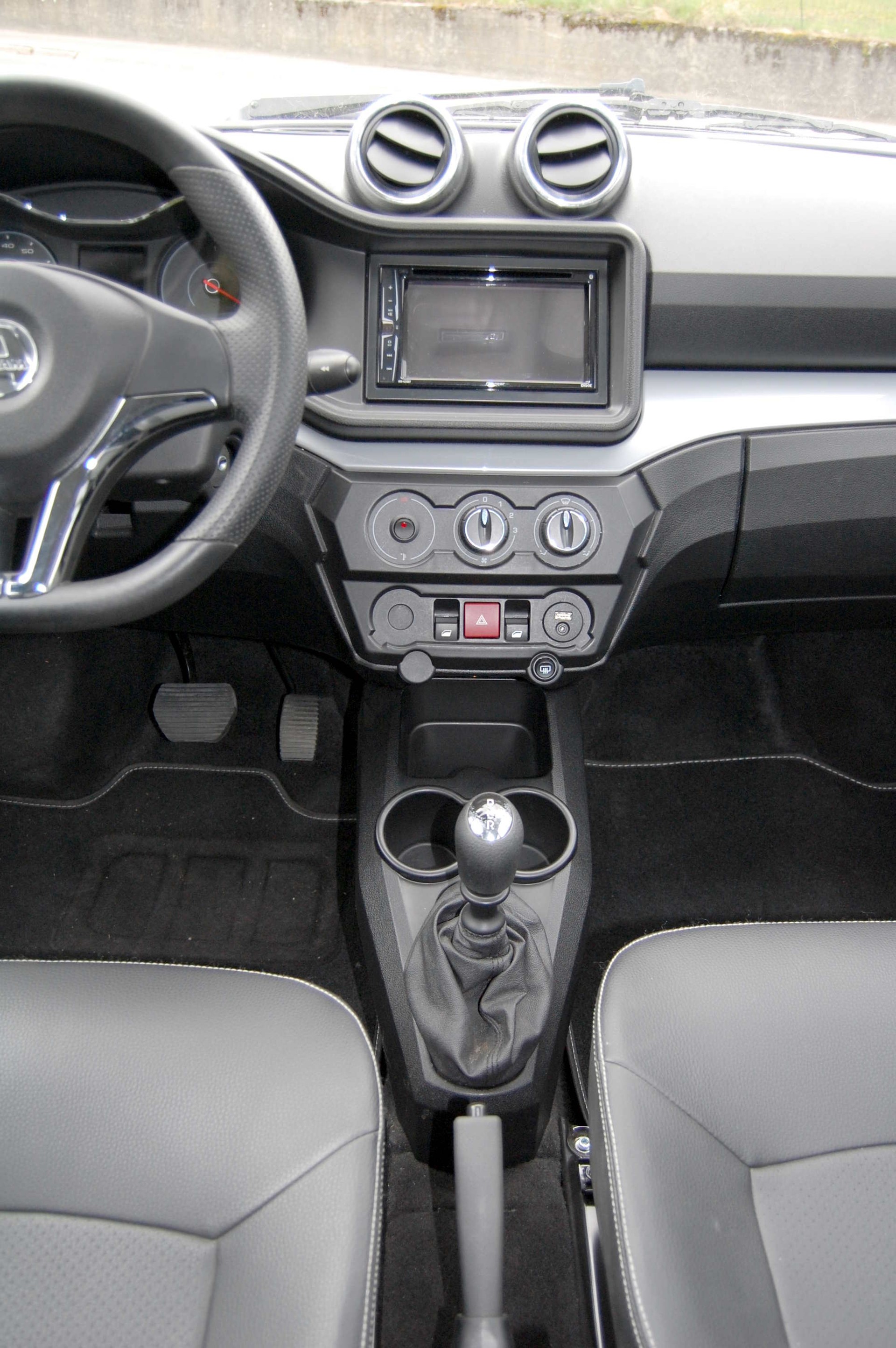 AIXAM E-City S9 Premium-image-10