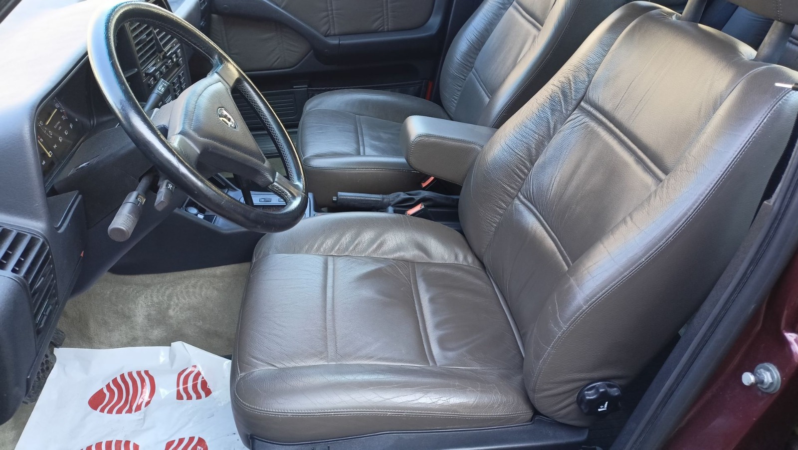 LANCIA Thema 3.0 V6 LS-image-7