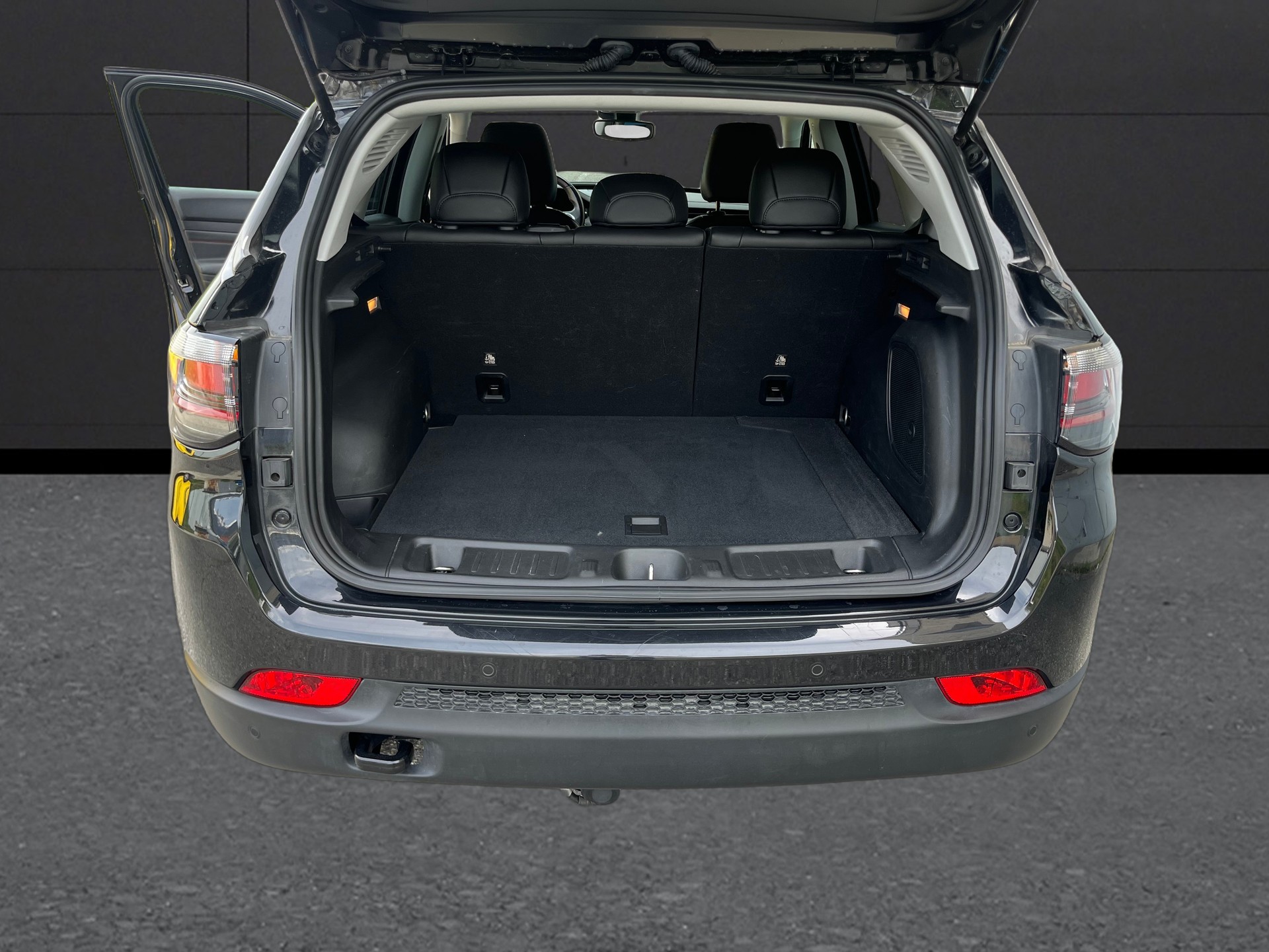 JEEP Compass 1.3 T PHEV Trailhawk AWD-image-9