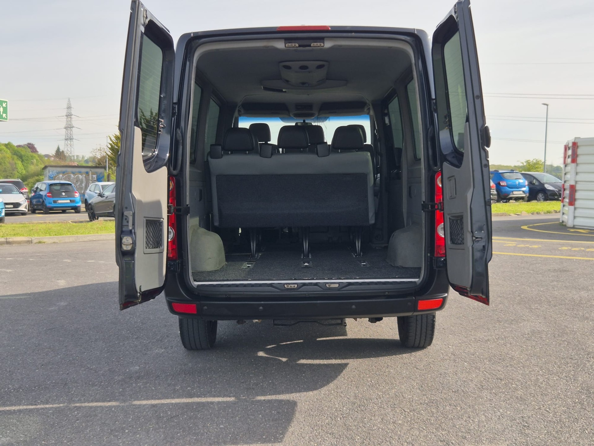 VW Crafter 35 2.5 TDI 109 PS-image-13
