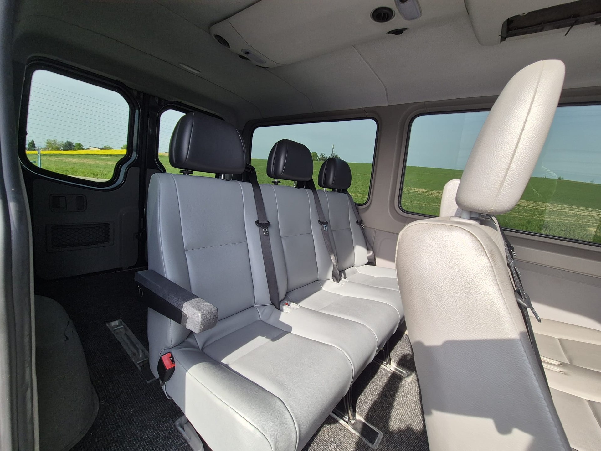 VW Crafter 35 2.5 TDI 109 PS-image-30