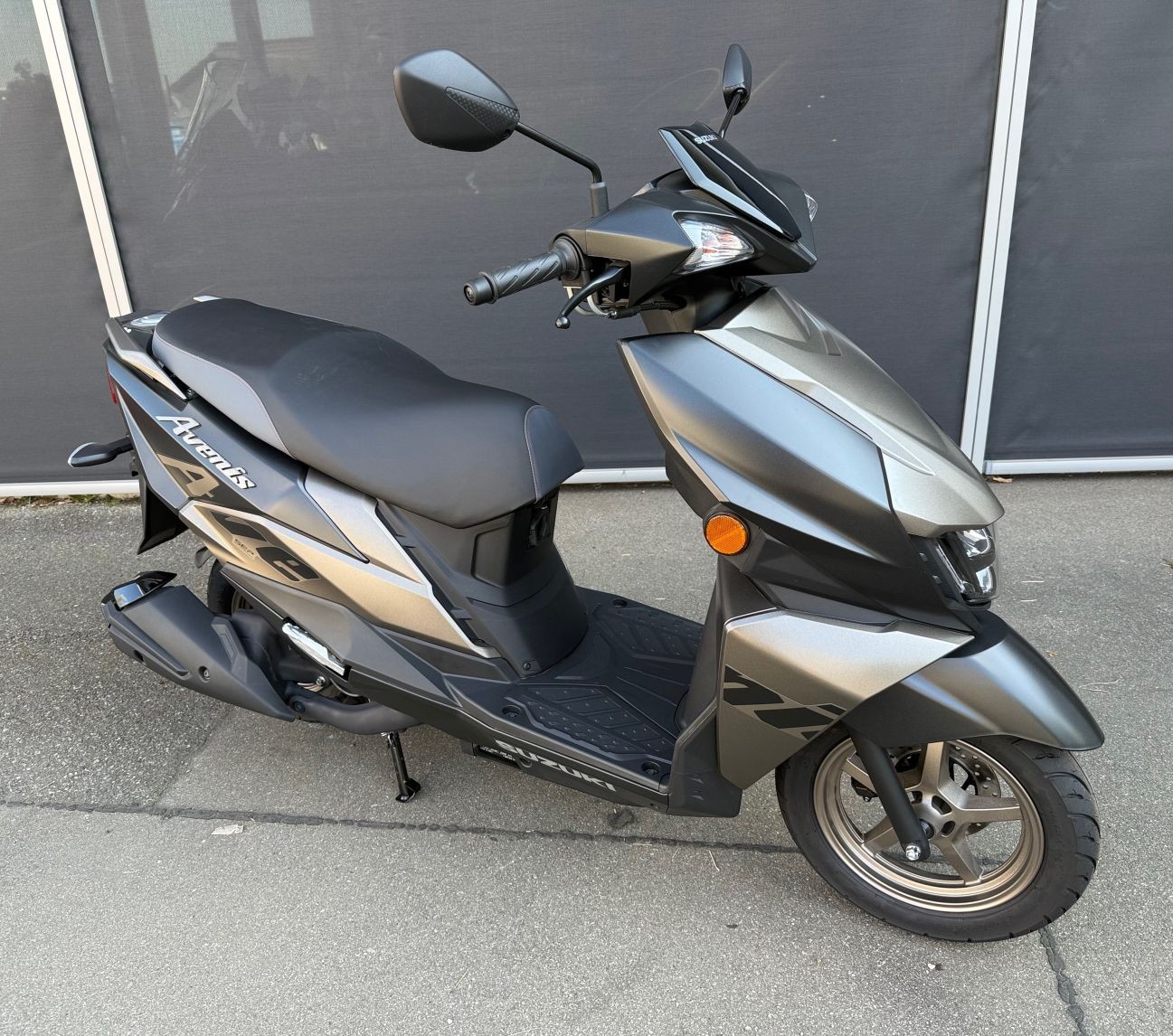 SUZUKI Avenis 125-image-1