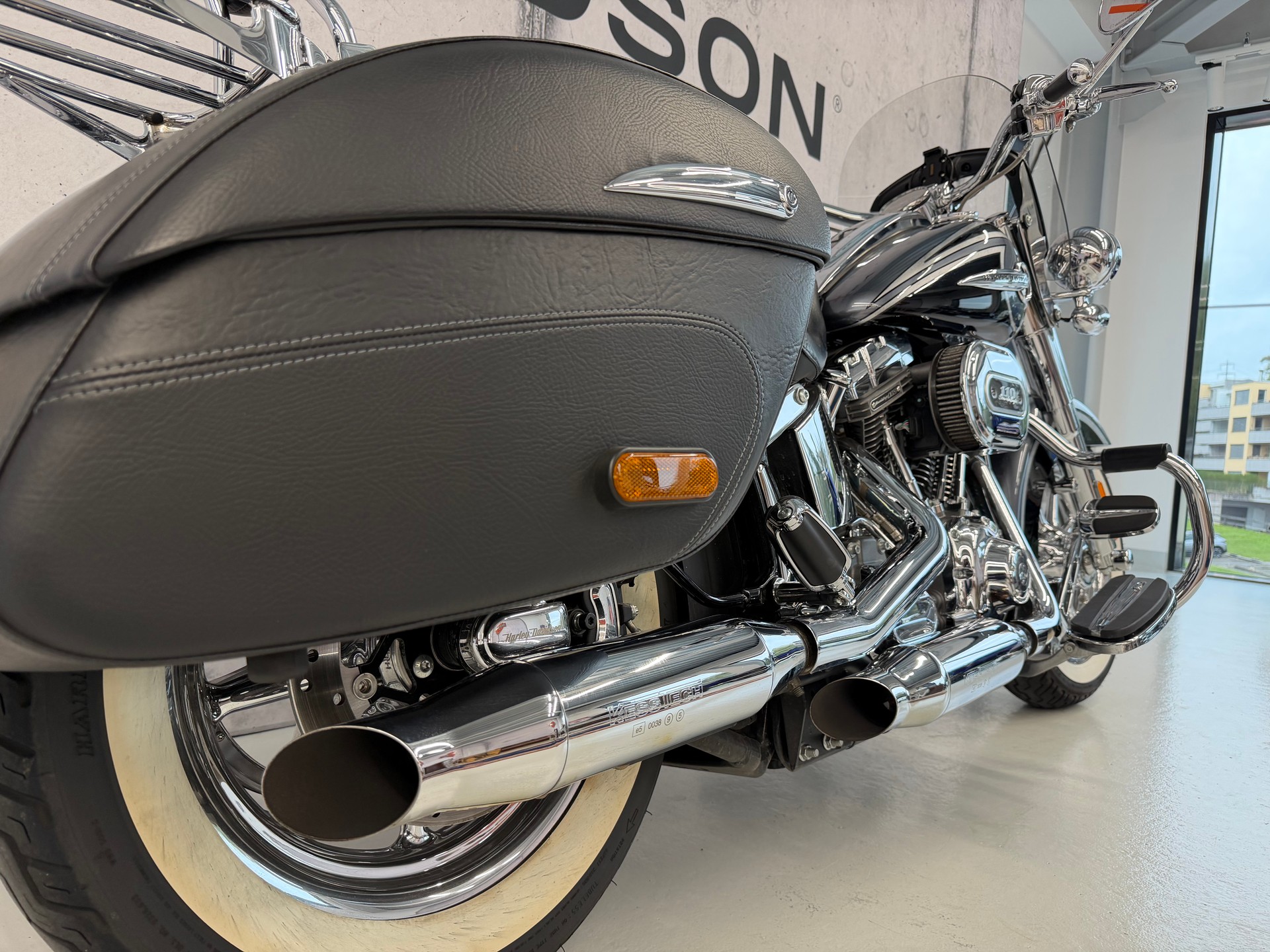 HARLEY-DAVIDSON FLSTNSE Softail Deluxe ABS CVO-image-6