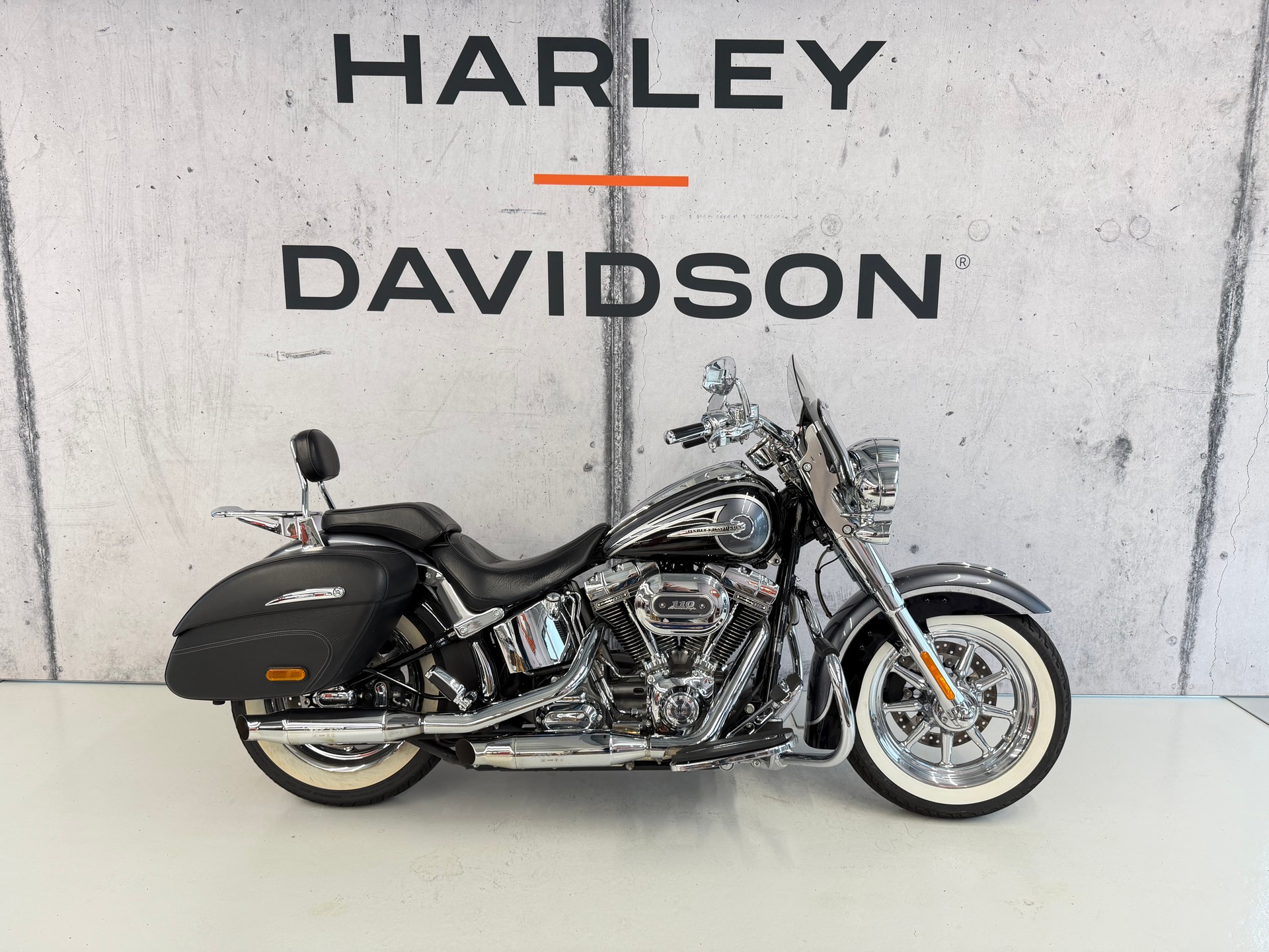 HARLEY-DAVIDSON FLSTNSE Softail Deluxe ABS CVO-image-0