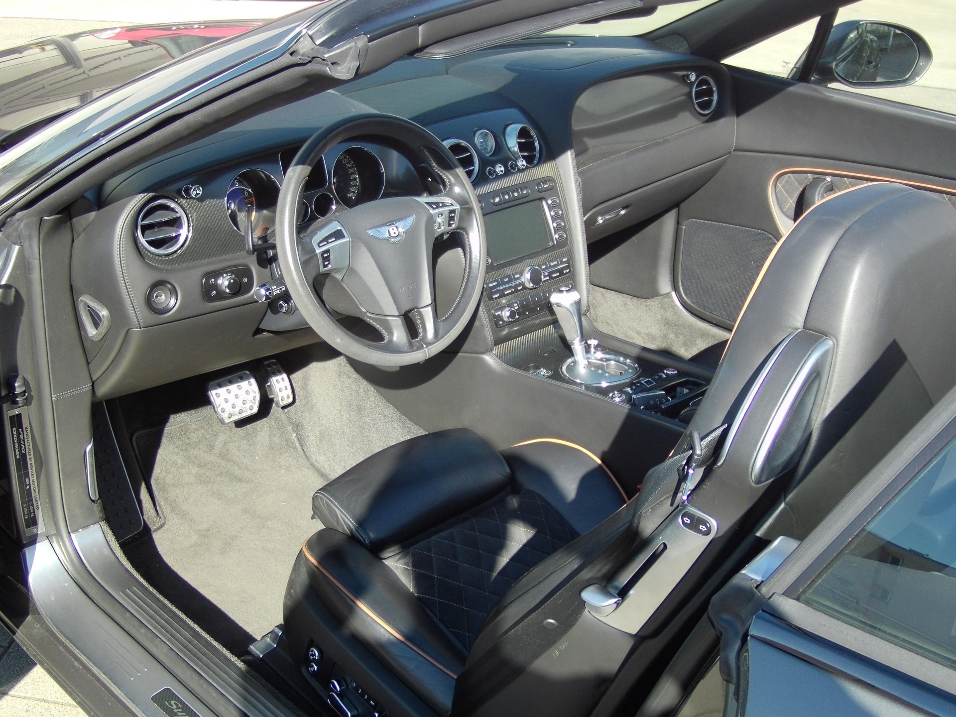 BENTLEY Supersports Convertible 6.0 mit 630 PS-image-9