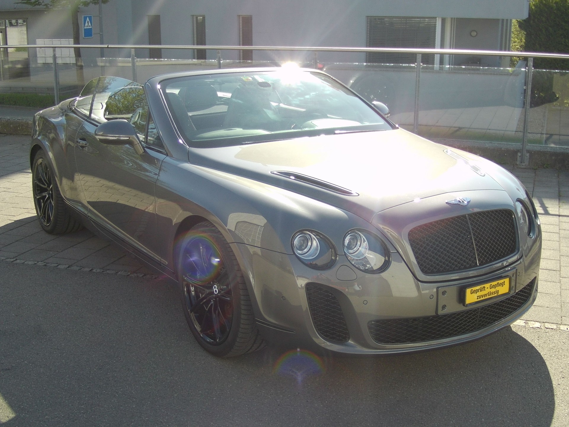 BENTLEY Supersports Convertible 6.0 mit 630 PS-image-3