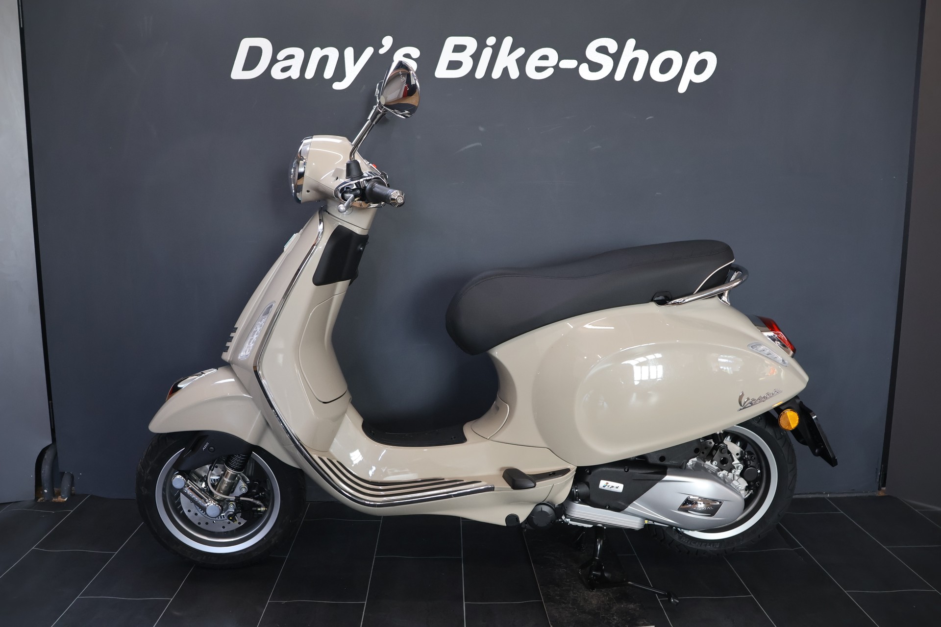 PIAGGIO Vespa Primavera 125 E5+ MY26 (4Jahre Garantie)