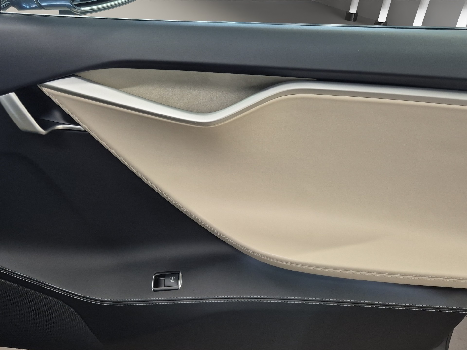TESLA Model S 100 D Performance LEASING à partir de CHF 320.-/mois-image-15