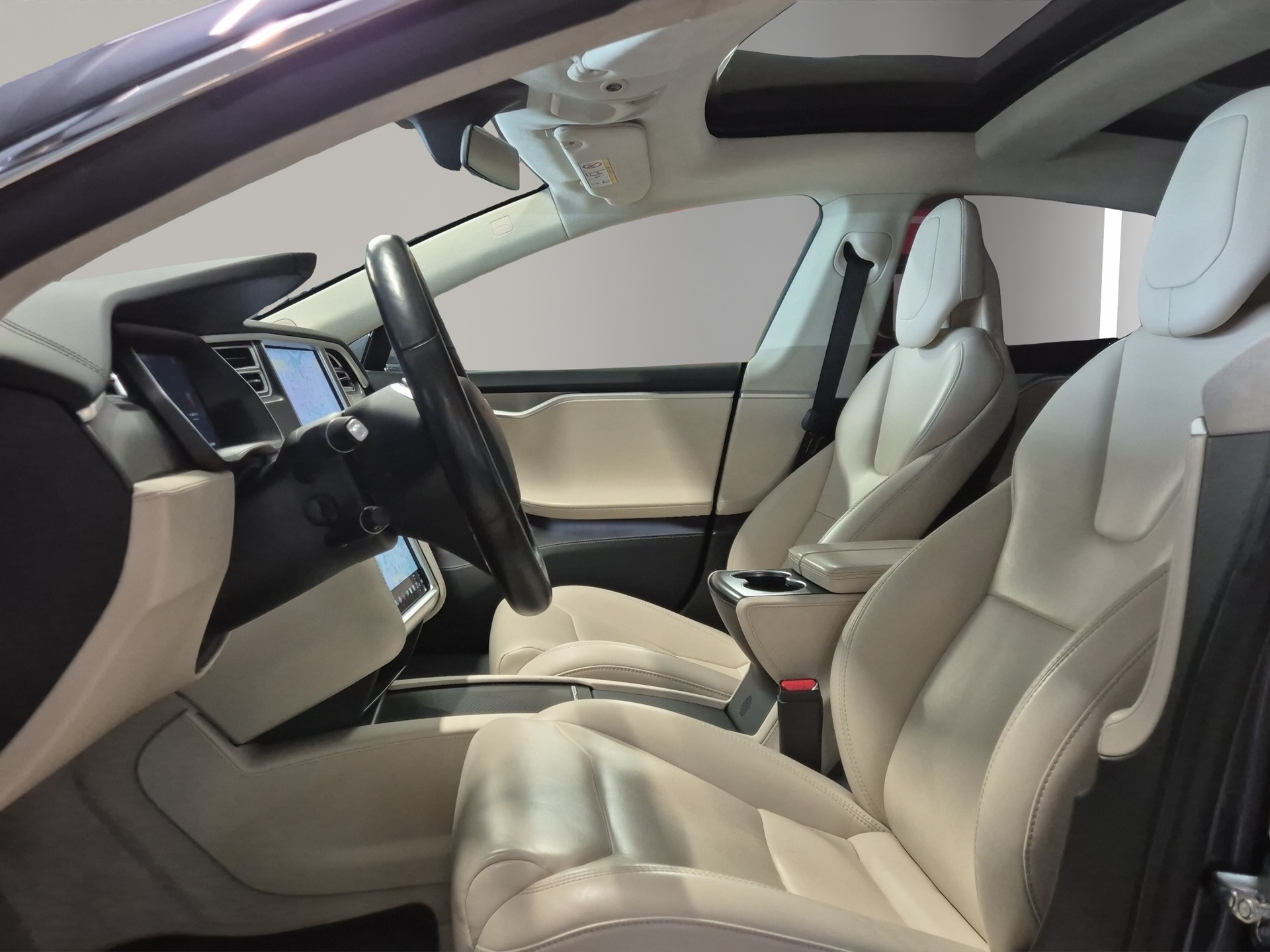 TESLA Model S 100 D Performance LEASING à partir de CHF 320.-/mois-image-7