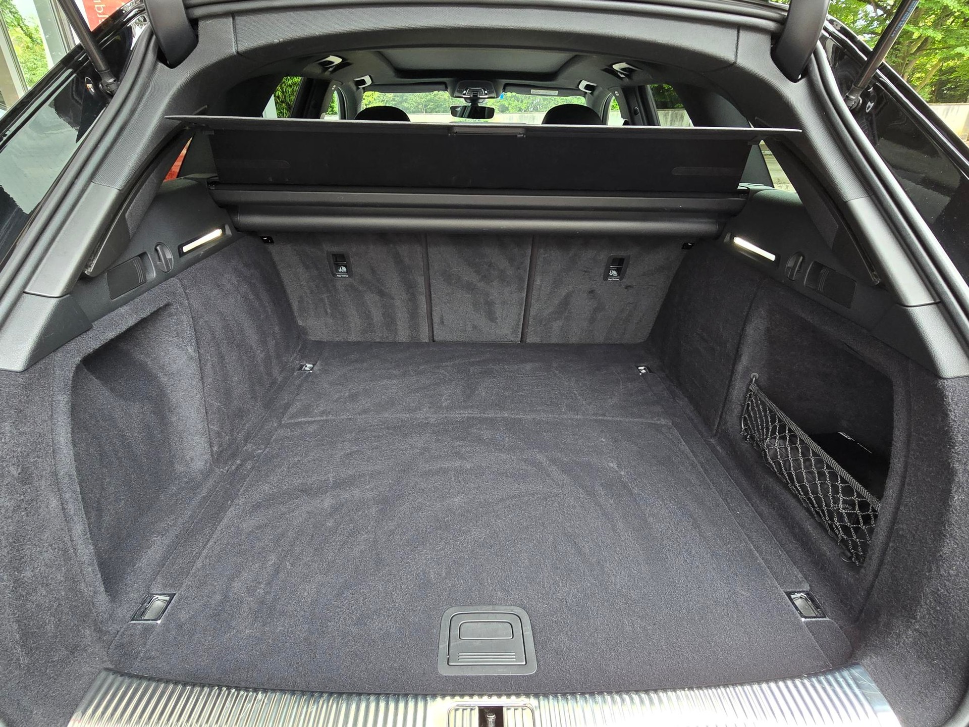 AUDI A4 allroad 40 TDI quattro tiptronic-image-16