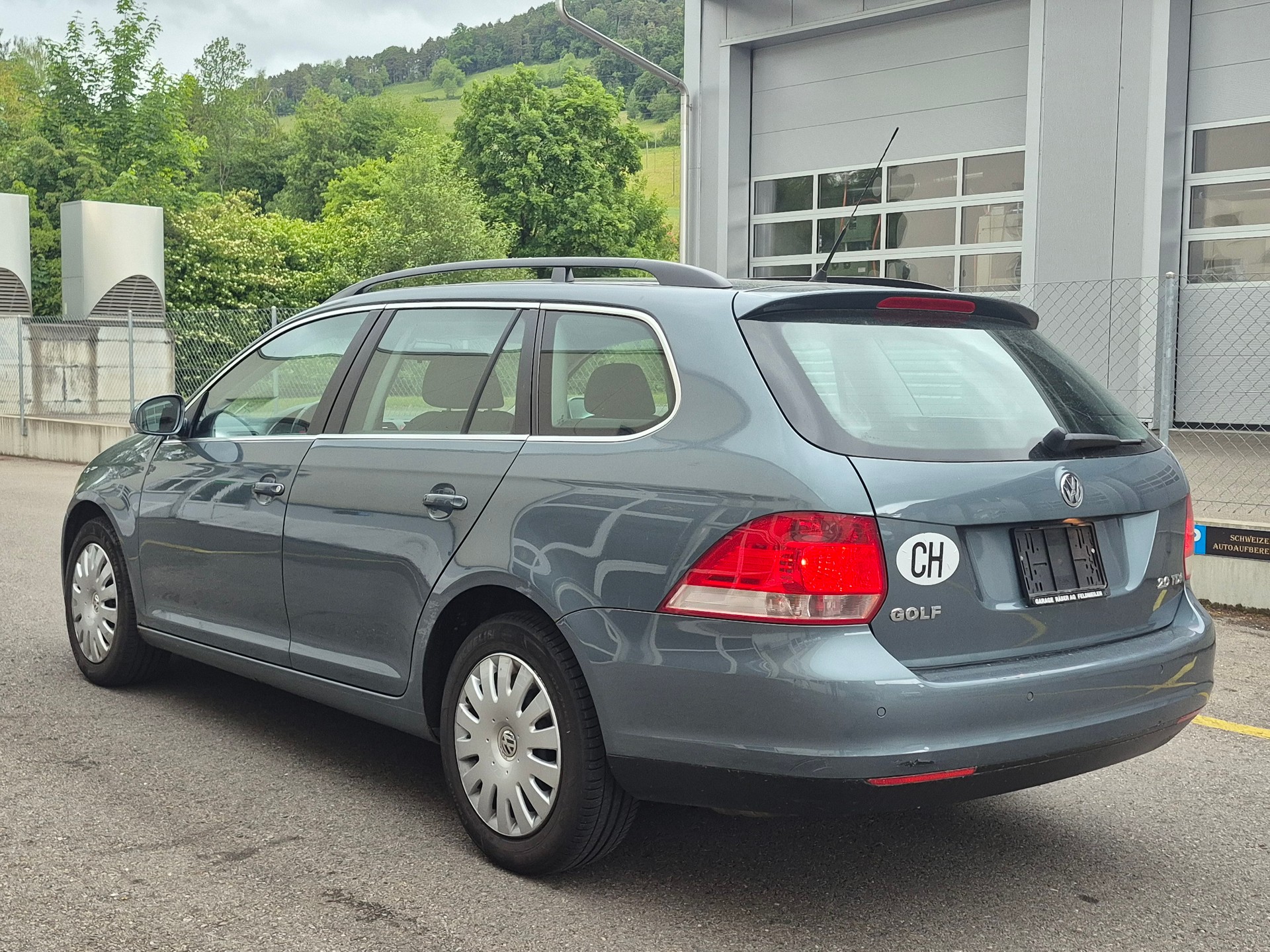 VW Golf Variant 2.0 TDI Comfortline-image-4