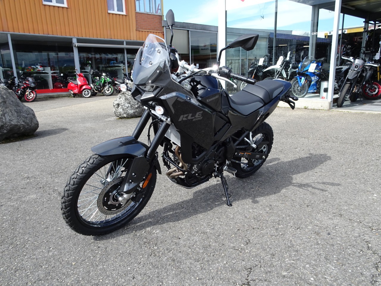 KAWASAKI KLE 500-showroom-element-3