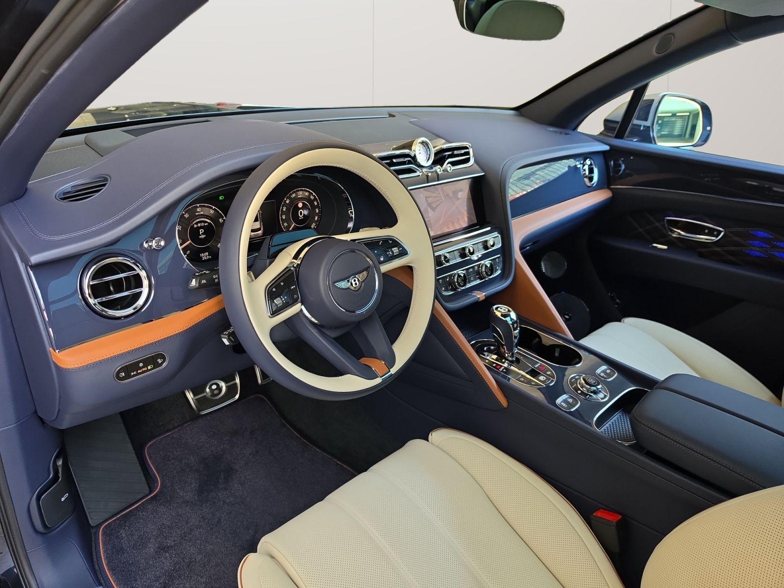 BENTLEY Bentayga EWB V8 Azure/ 1.9% Leasing möglich.-image-10