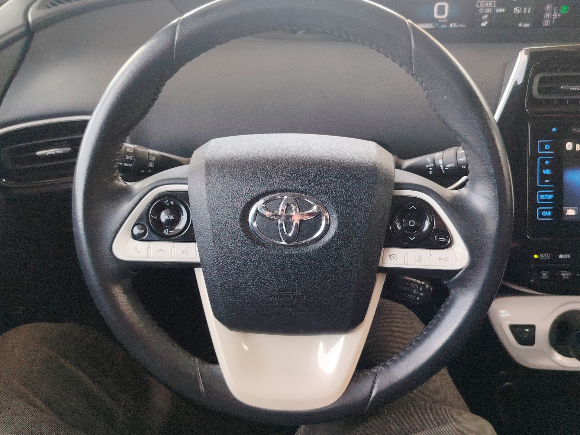 TOYOTA Prius 1.8 VVT-i HSD Sol-image-11