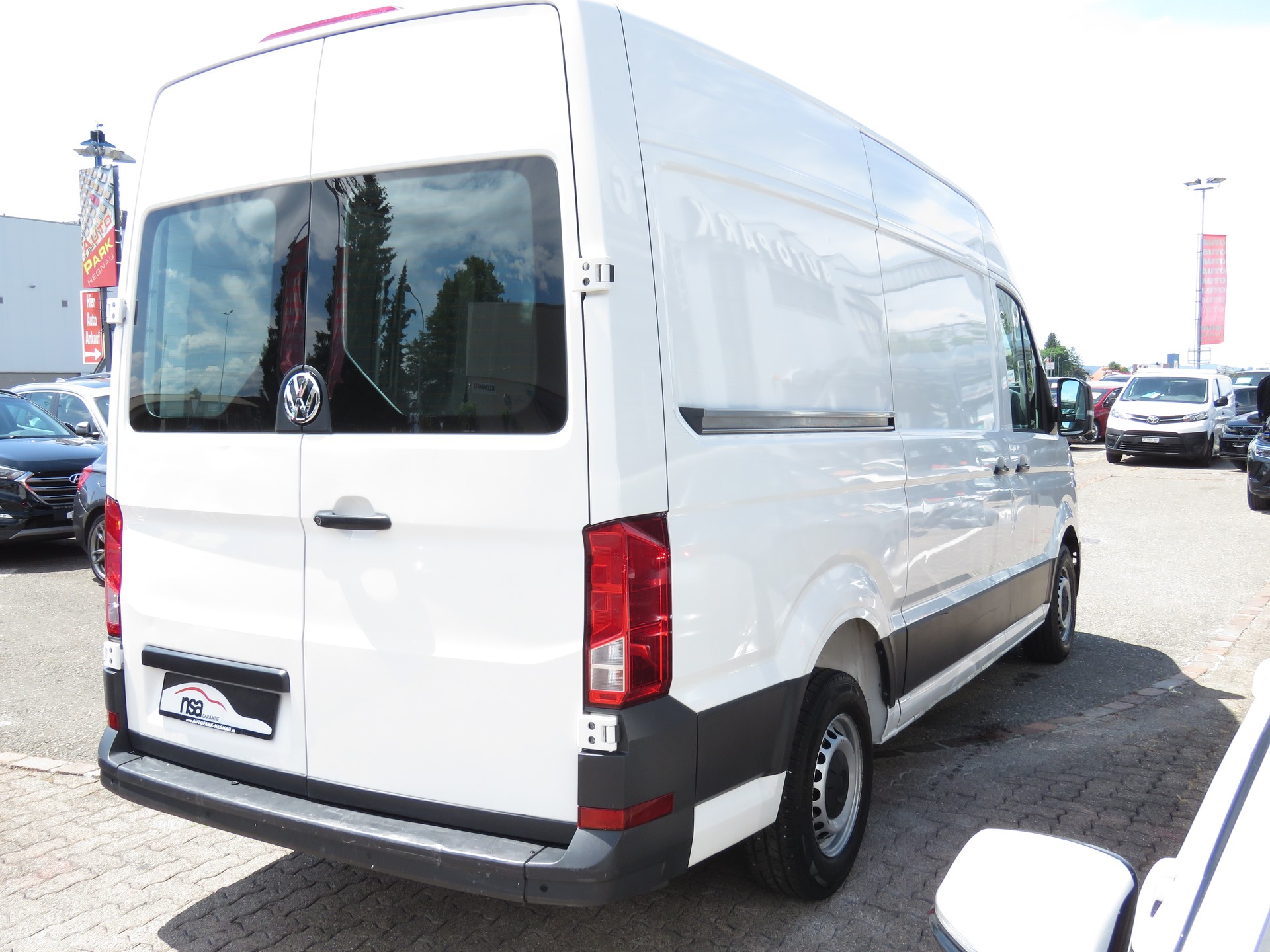 VW Crafter 35 2.0 TDI Entry L3 H2 Automat-showroom-element-3