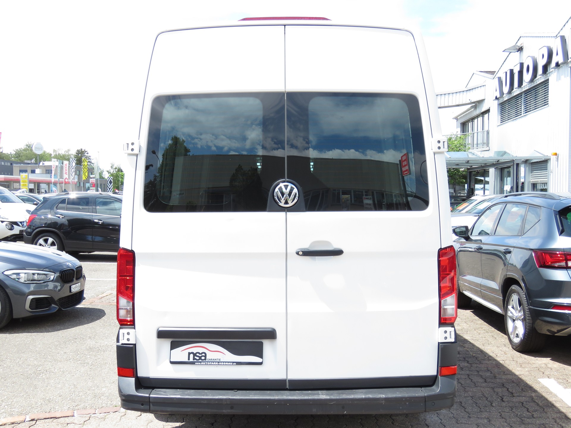 VW Crafter 35 2.0 TDI Entry L3 H2 Automat-image-4