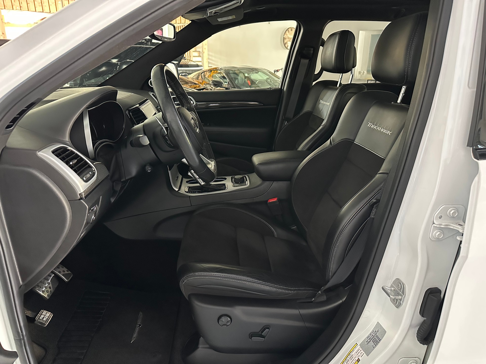 JEEP Grand Cherokee 6.2 V8 HEMI Trackhawk Automatic-image-3