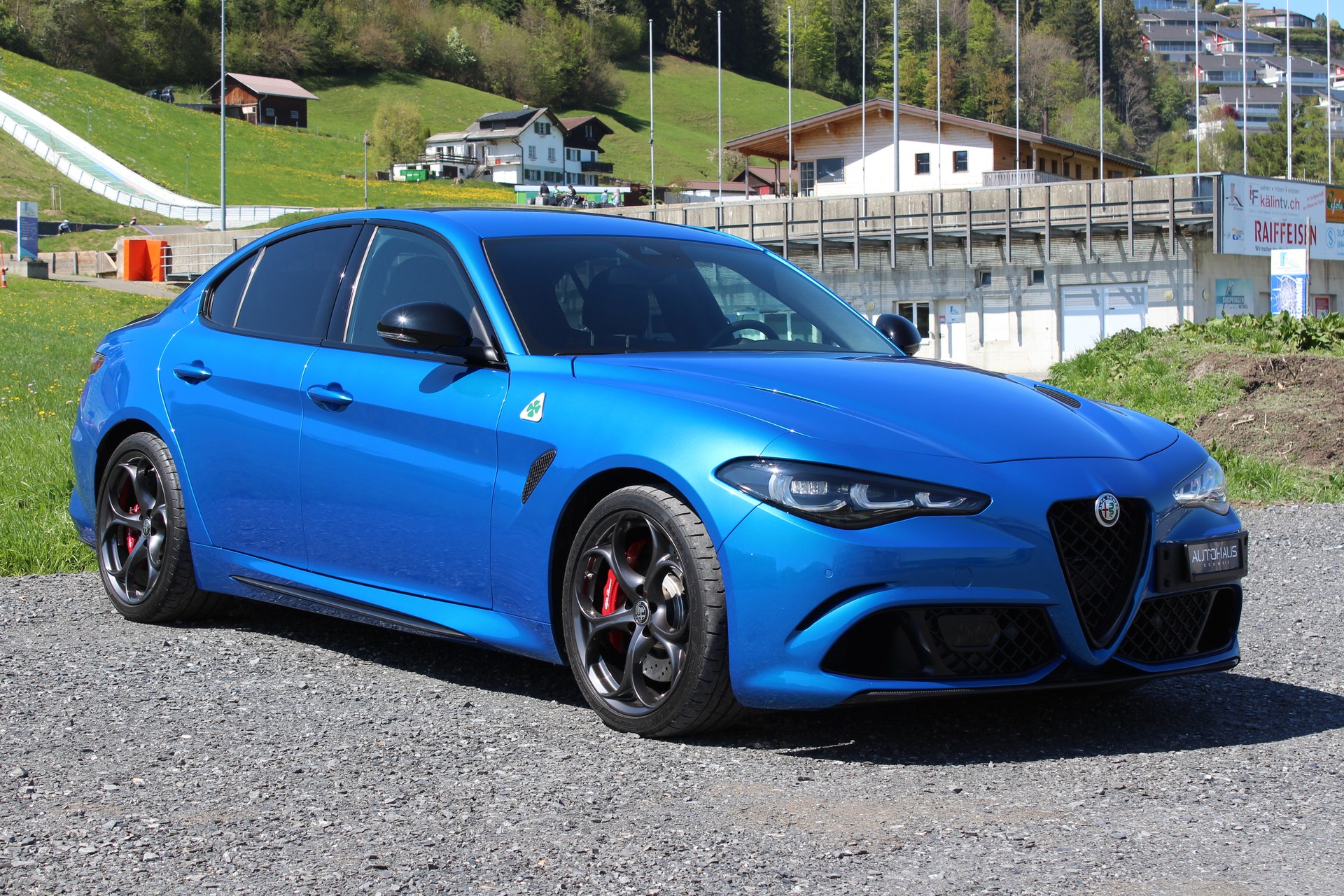 ALFA ROMEO Giulia 2.9 V6 Quadrifoglio-showroom-element-2