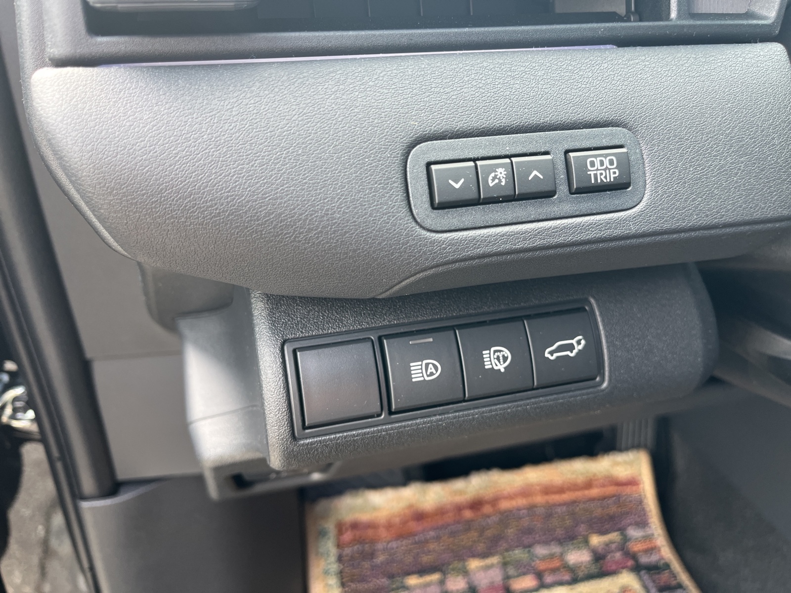 SUBARU Solterra eV Luxury AWD-image-15