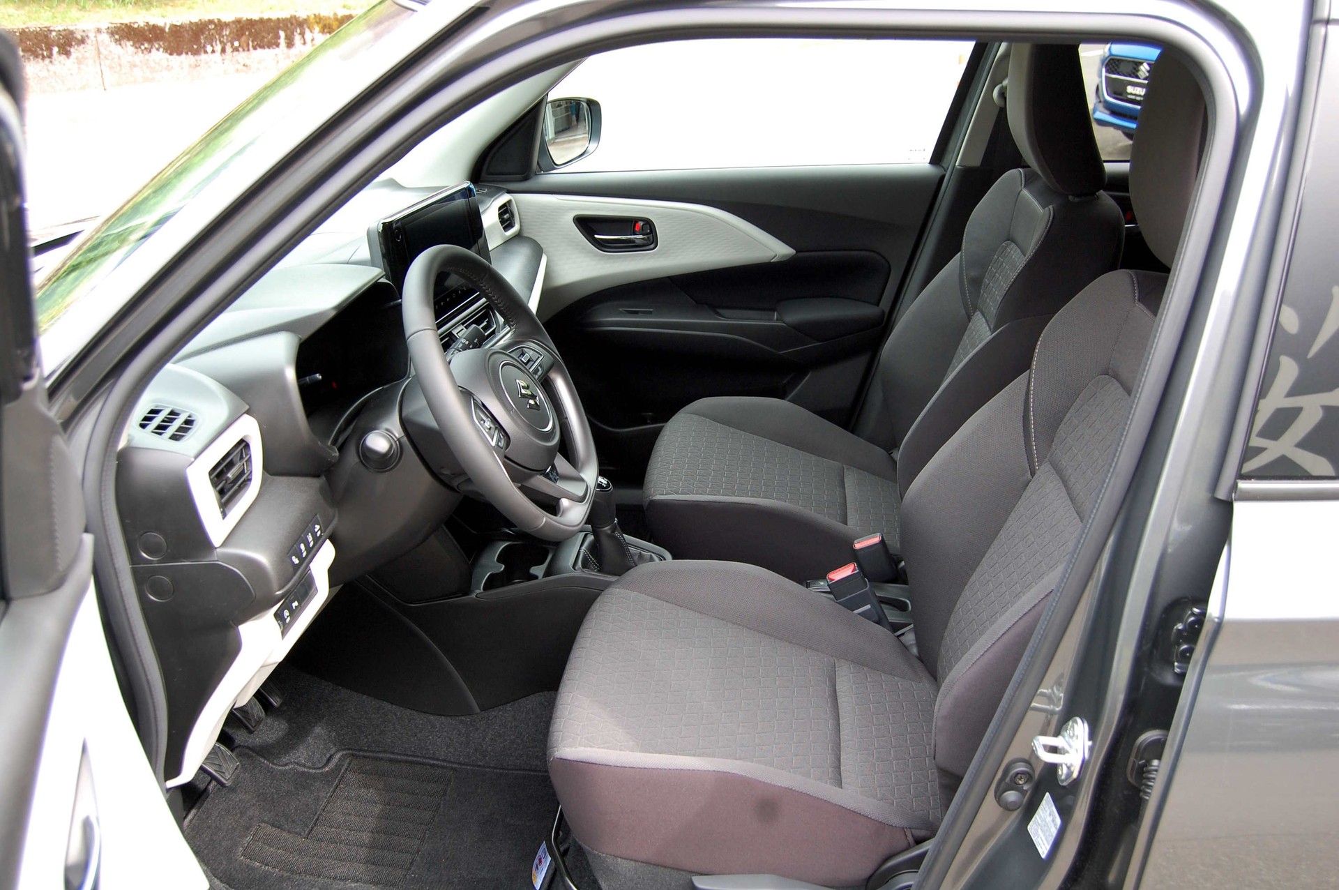 SUZUKI Swift 1.2 Sakura Hybrid 4x4-image-14