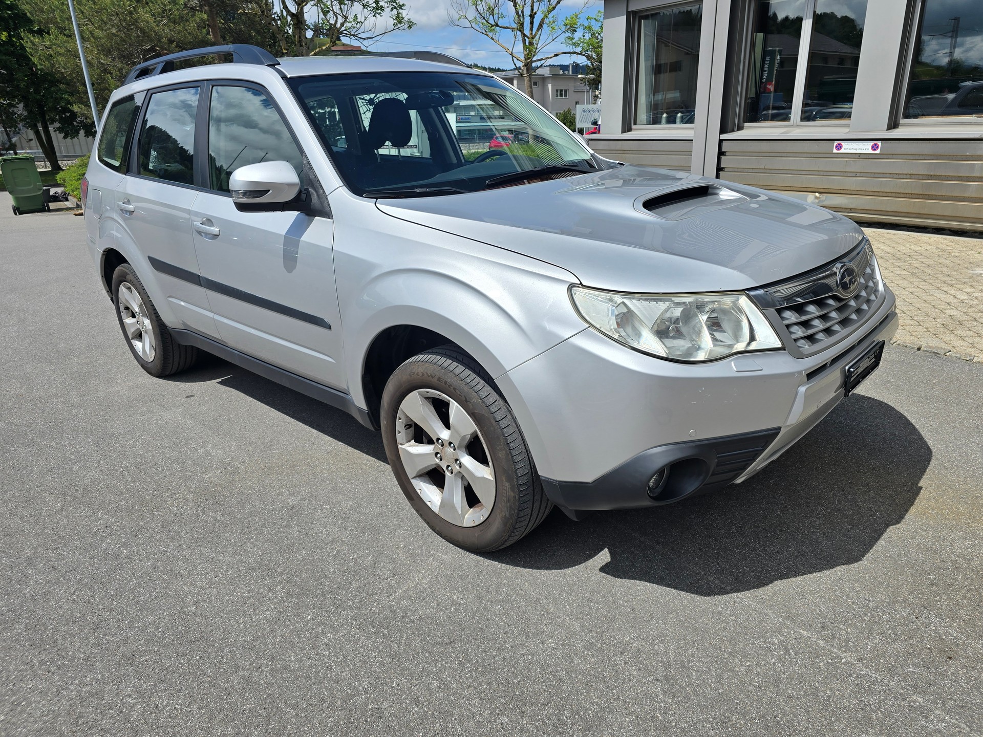 SUBARU Forester 2.0D XS Limited-image-1