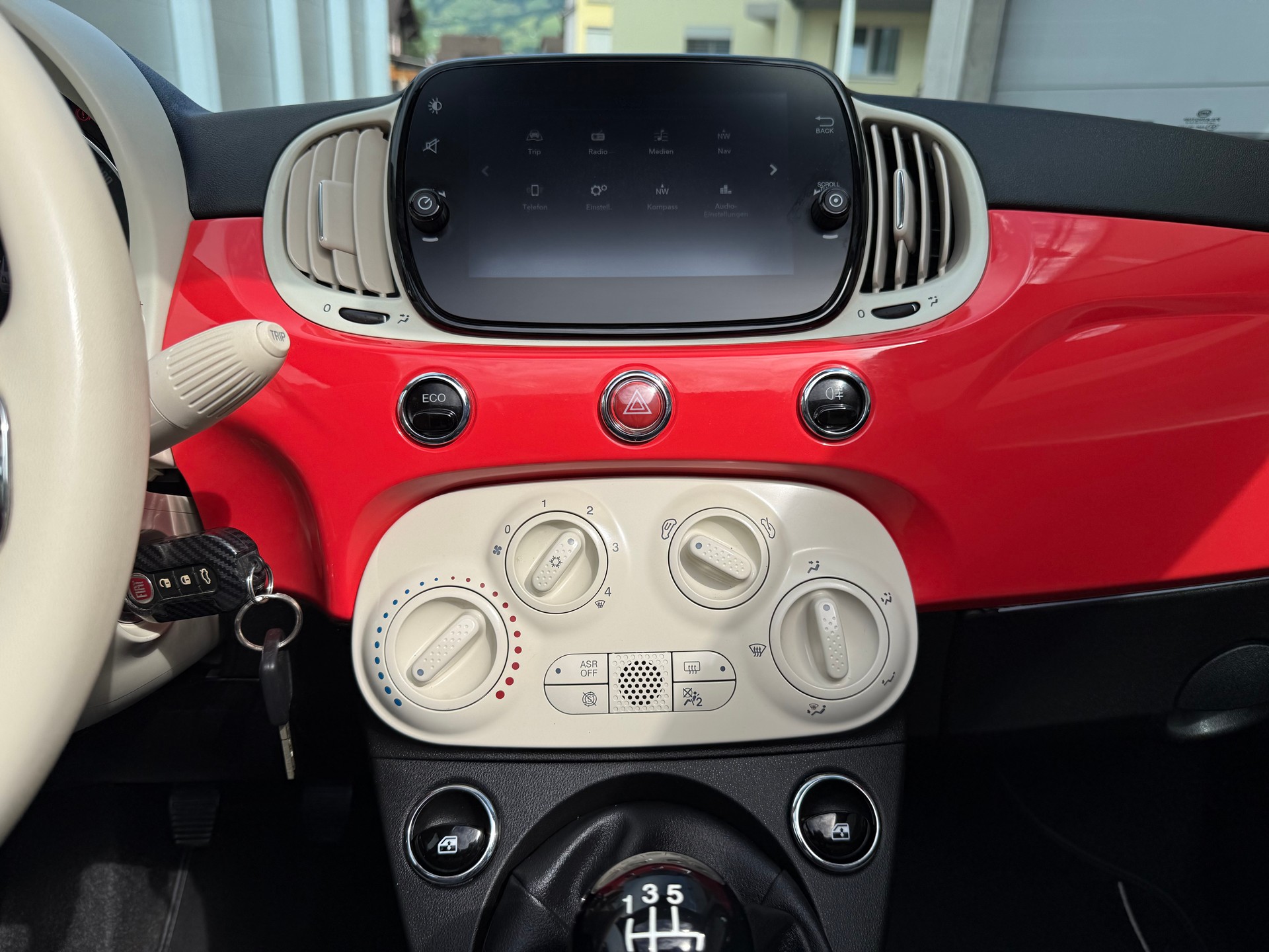 FIAT 500C 0.9 Twinair Lounge-image-14