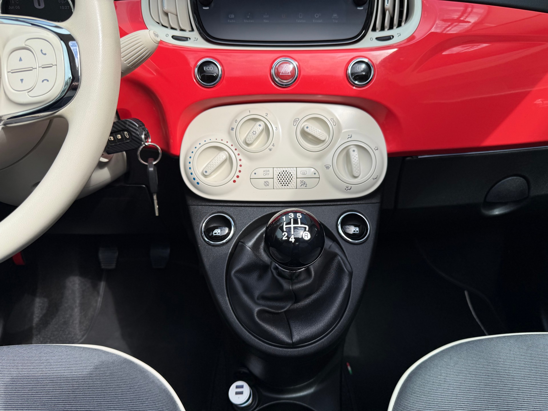 FIAT 500C 0.9 Twinair Lounge-image-15