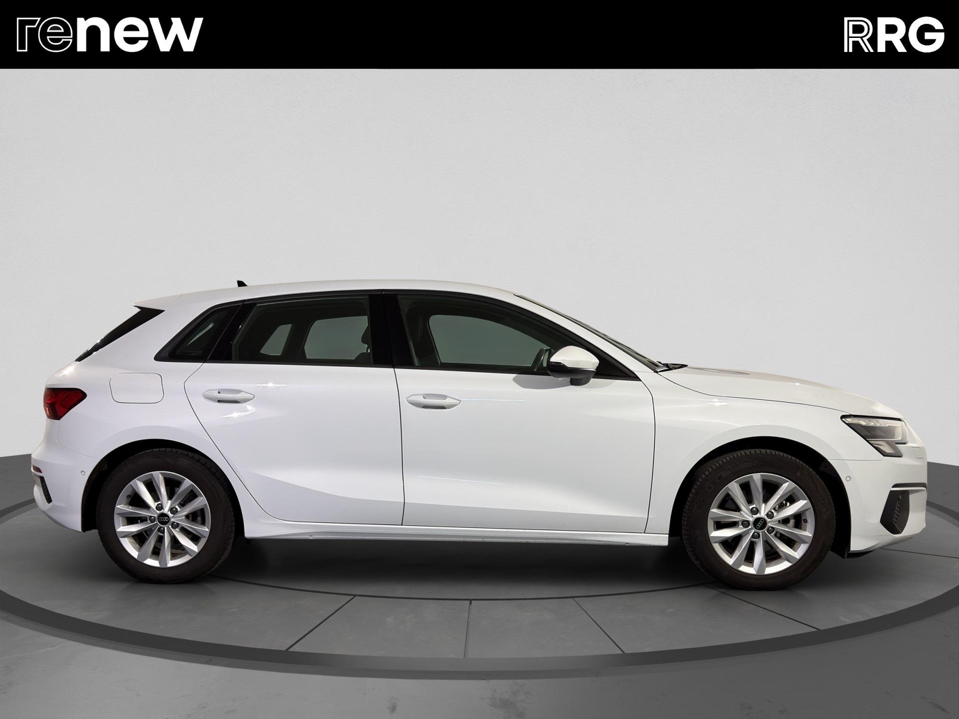 AUDI A3 Sportback 35 TFSI Attraction-showroom-element-1