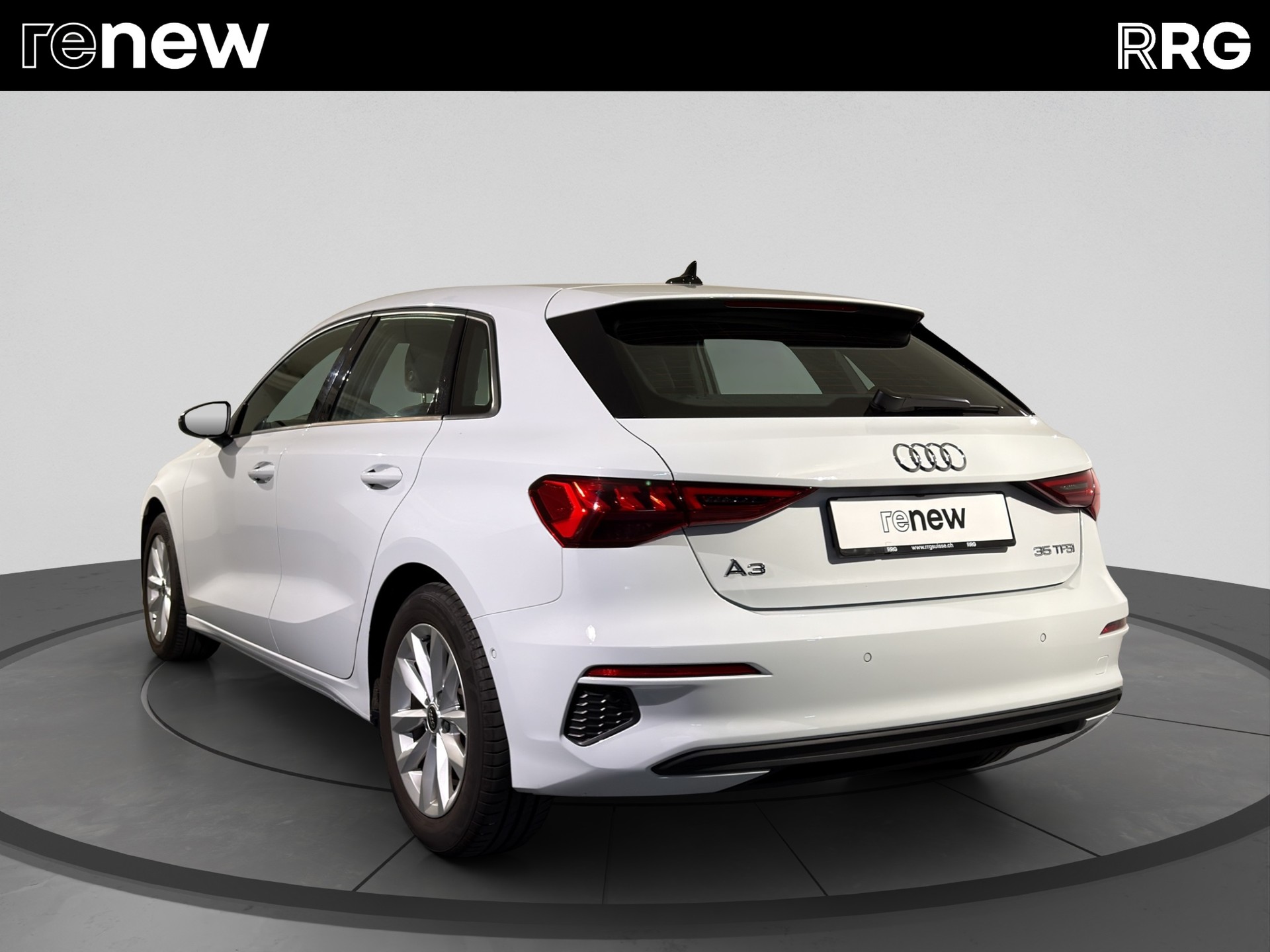 AUDI A3 Sportback 35 TFSI Attraction-image-4