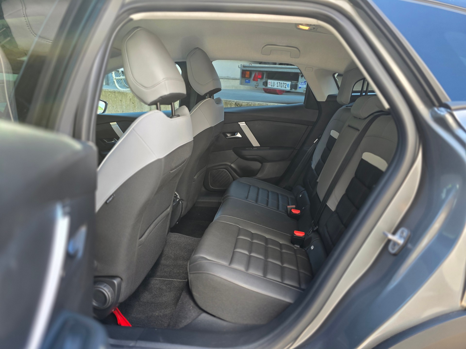 CITROEN C4 HEV Max e-DCS6-image-9