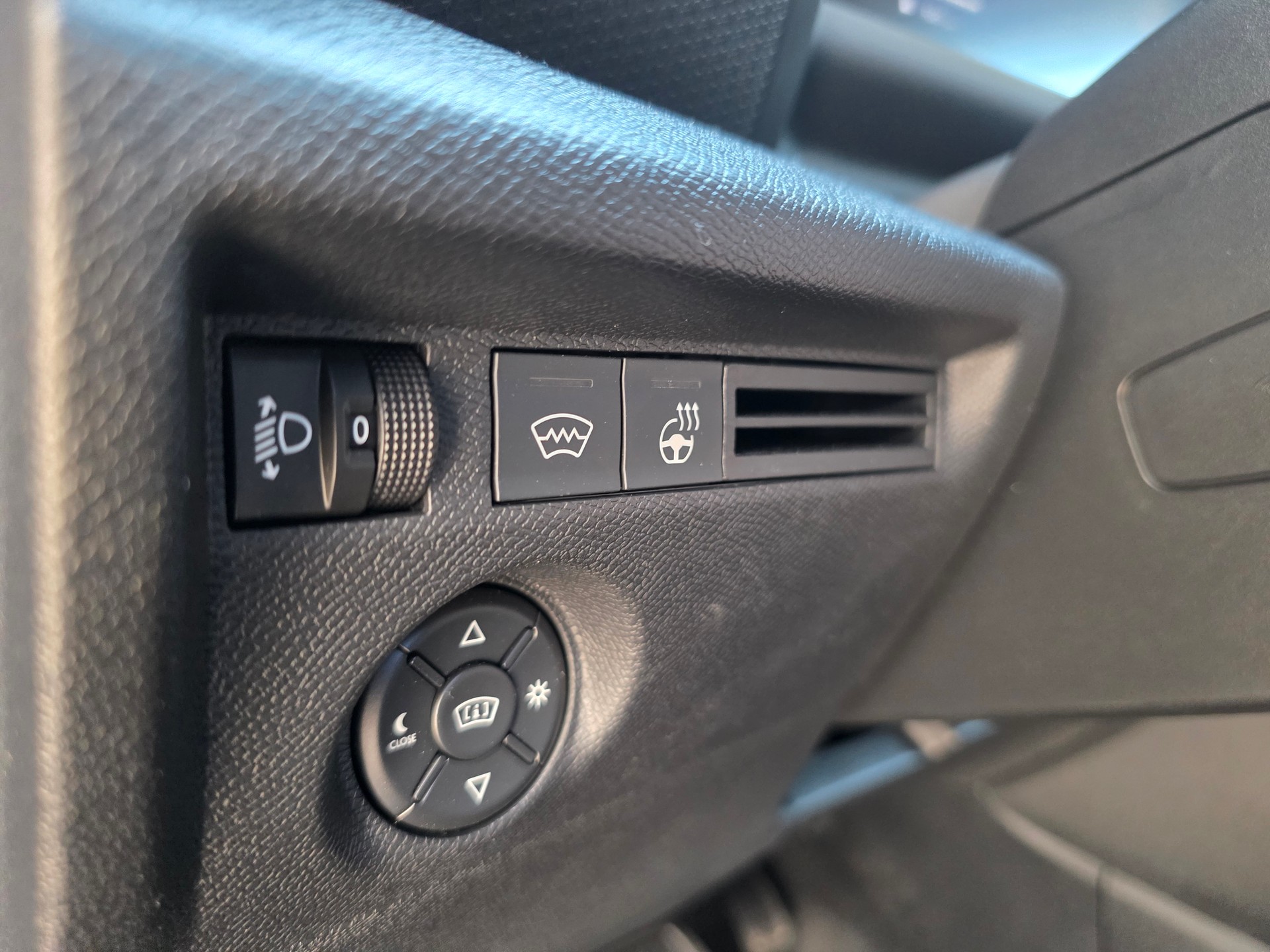 CITROEN C4 HEV Max e-DCS6-image-10