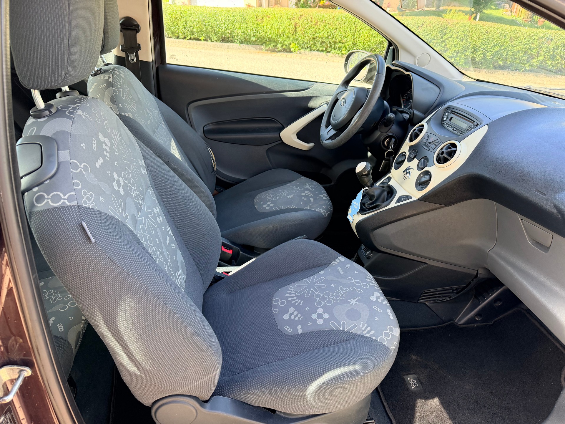 FORD KA 1.25 Titanium-image-5