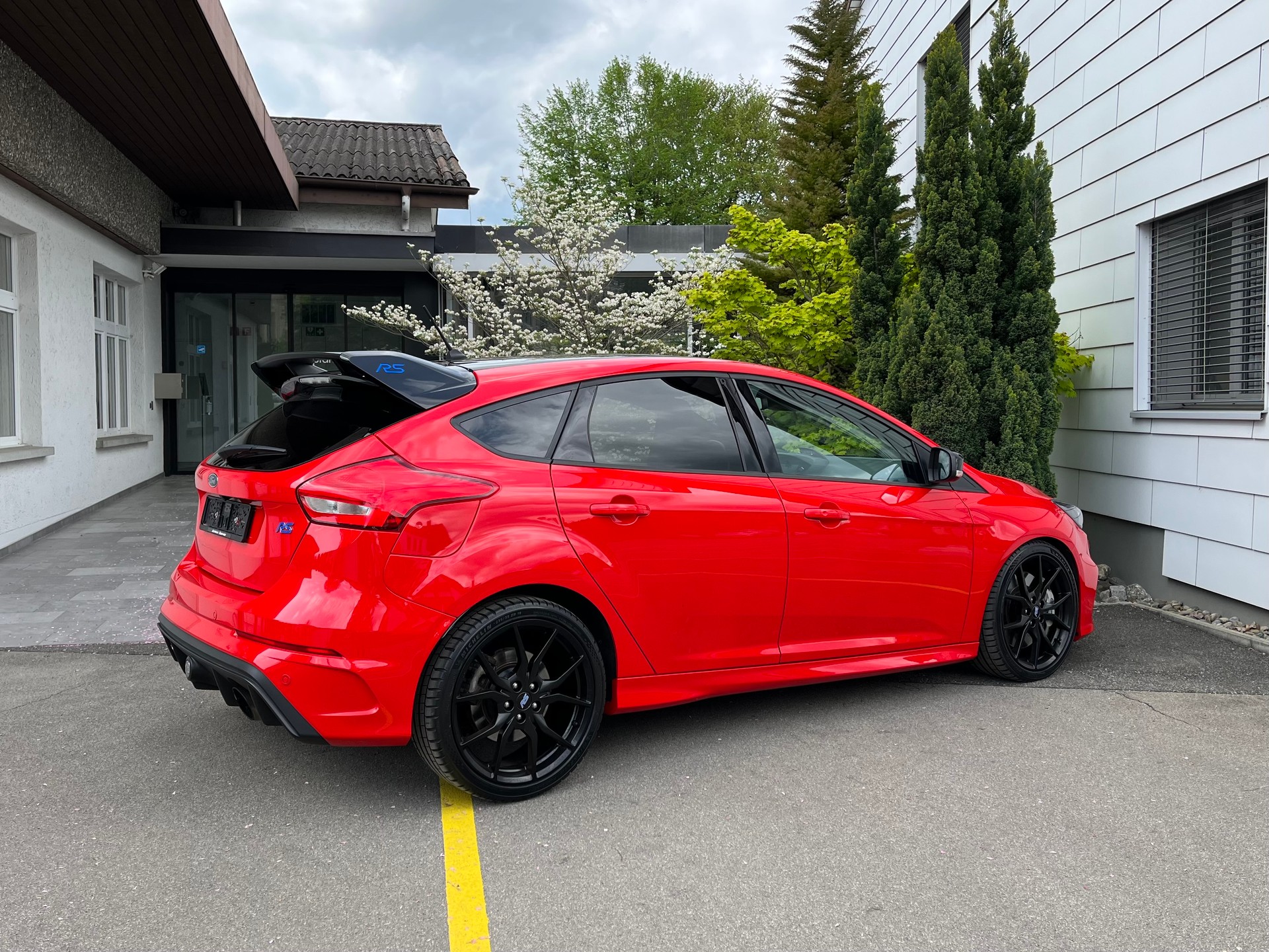 FORD Focus 2.3 EcoBoost RS+ Race Red Edition AWD UNIKAT *Limitiert*nur 90 Stk.*Garantie*-image-2