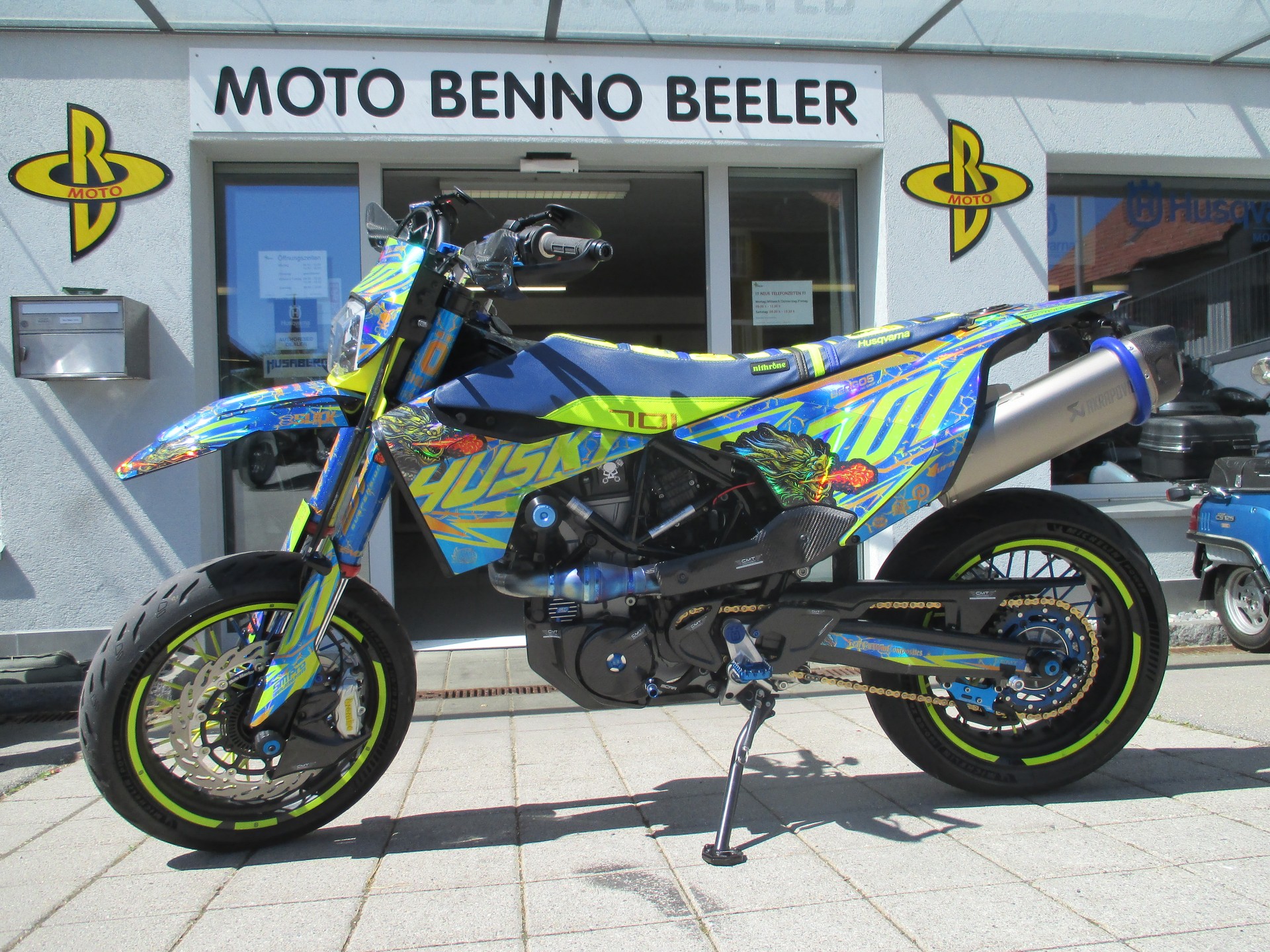 HUSQVARNA 701 Supermoto-image-0
