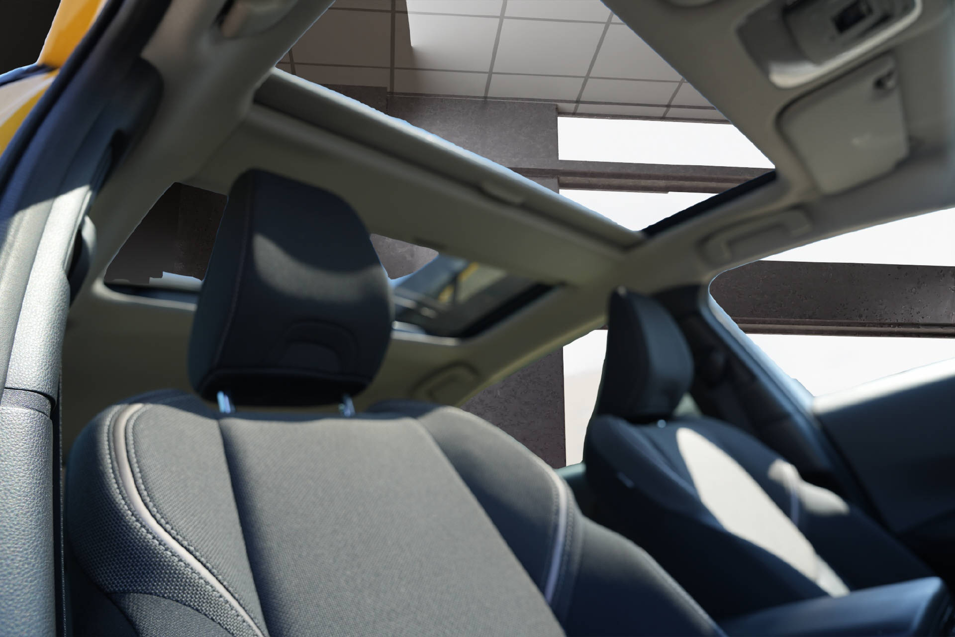 TOYOTA Prius 2.0 Plug-In-Hybrid Style-image-11