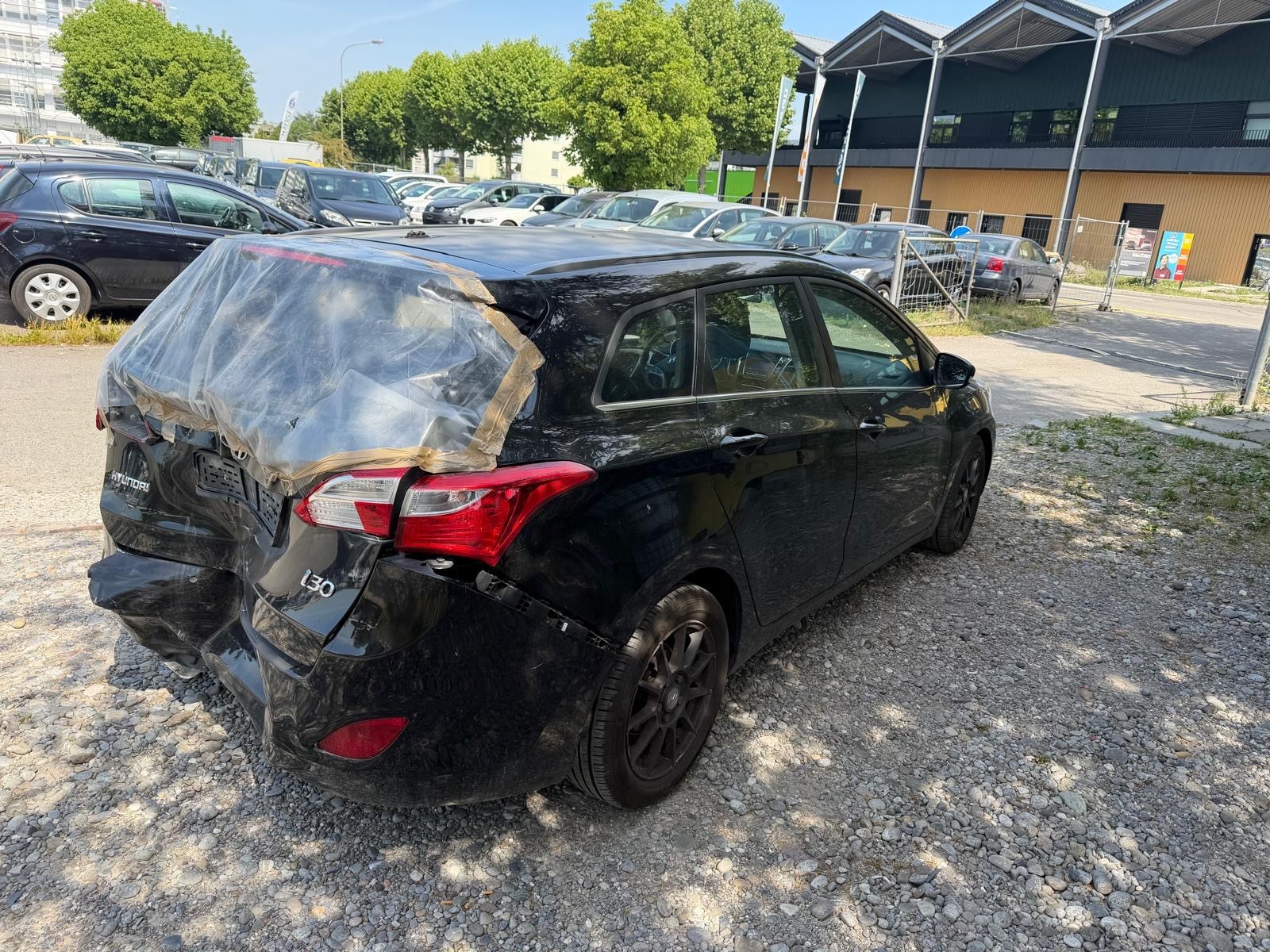 HYUNDAI i30 Wagon 1.6 CRDi Premium Automatic-image-10