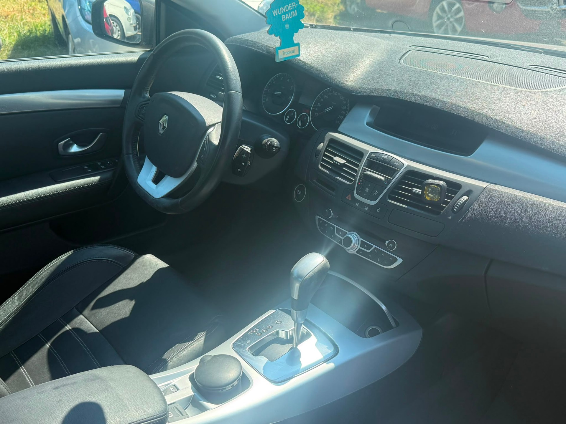 RENAULT Laguna Coupé 2.0 16V T Dynamique Automatic-image-12