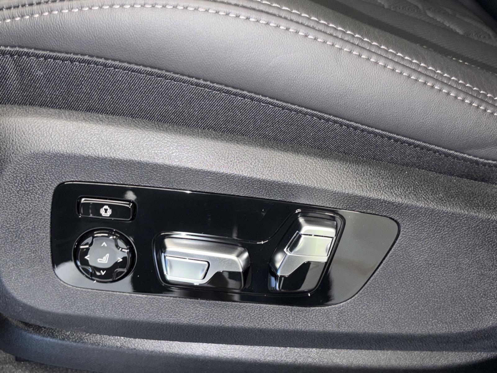 BMW X7 40d xDrive-image-18