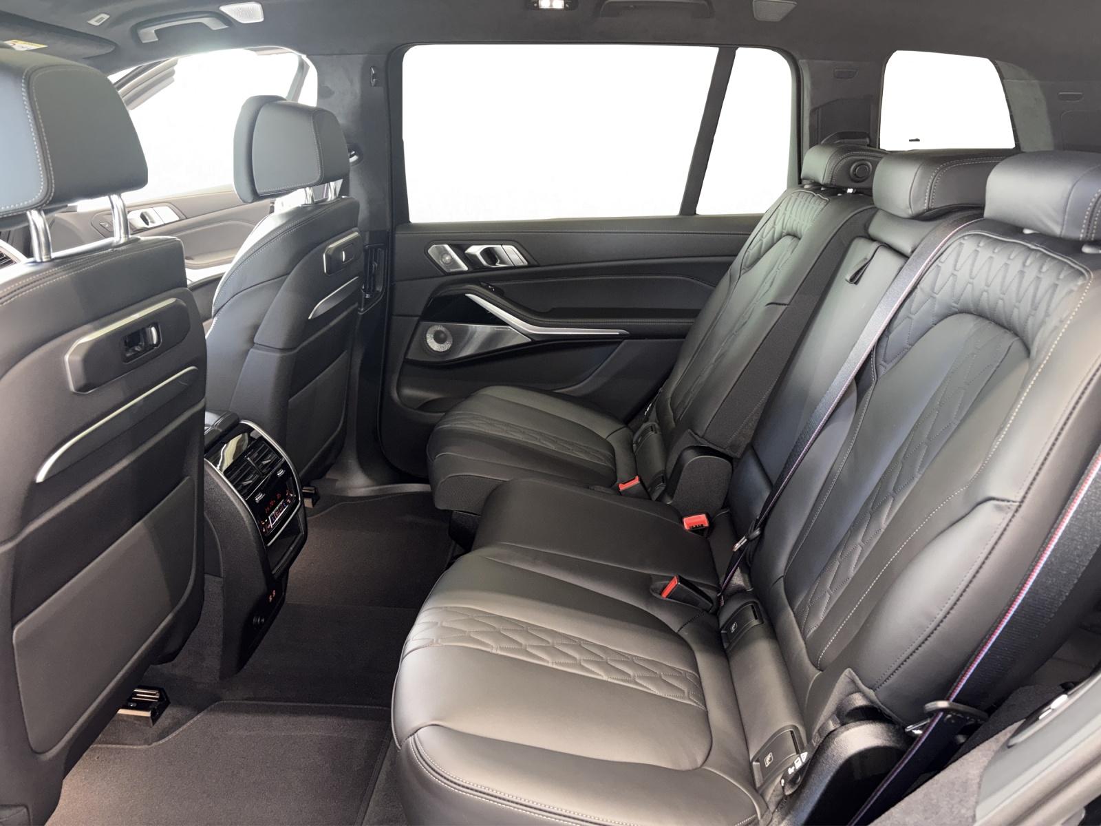 BMW X7 40d xDrive-image-13