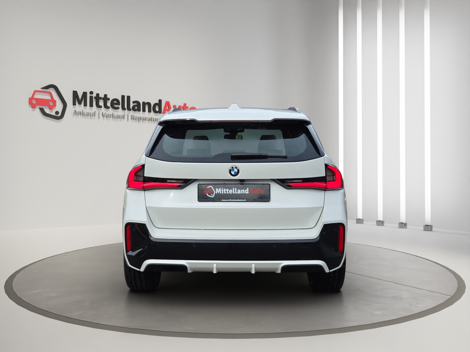 BMW X1 xDrive 23i 48V M Sport-image-12
