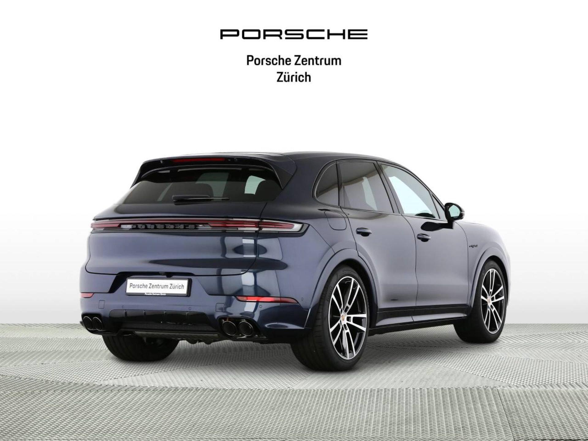 PORSCHE Cayenne E-Hybrid Black Edition-showroom-element-2