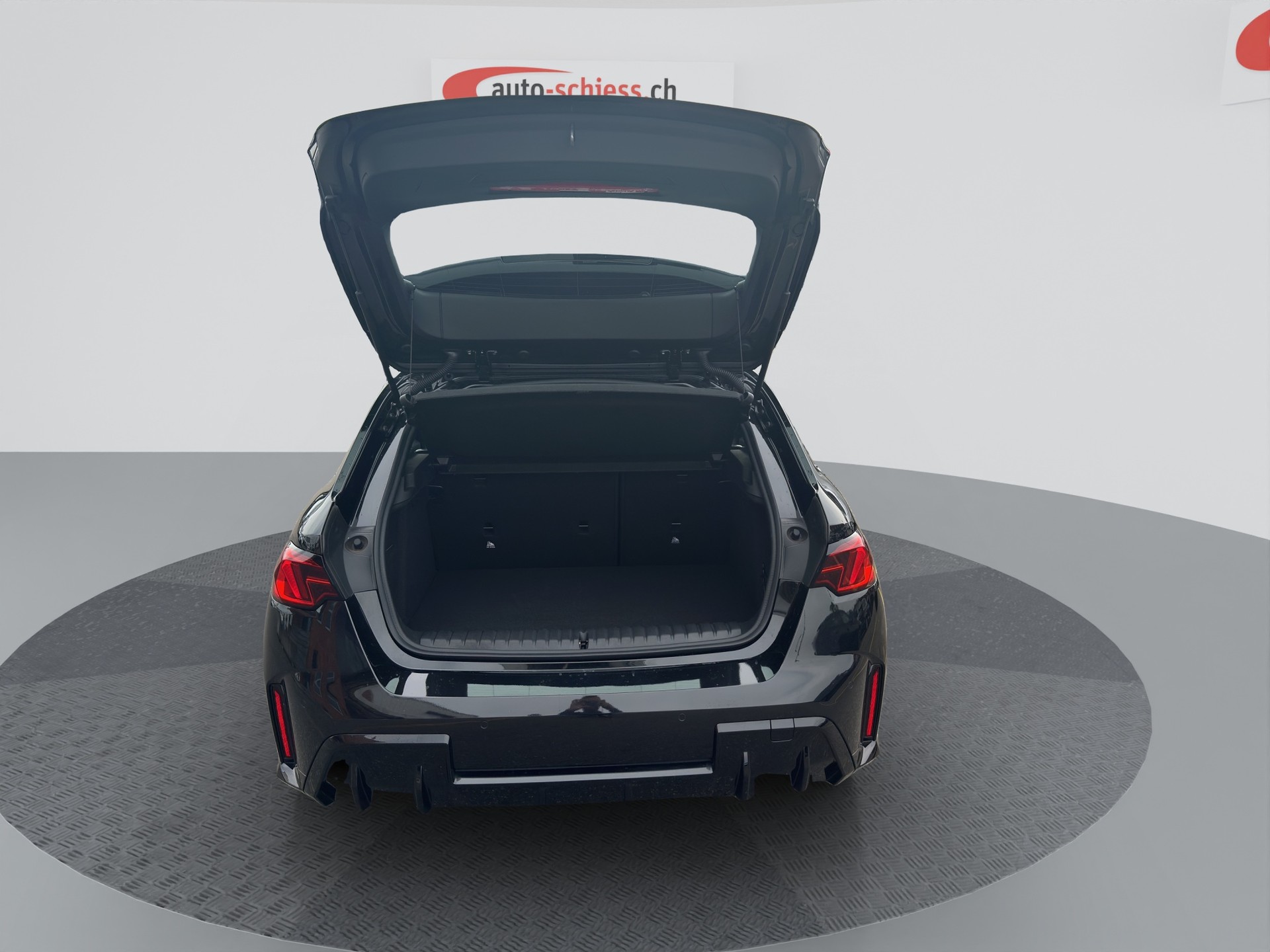 BMW 120 i M Sport Steptronic-image-4