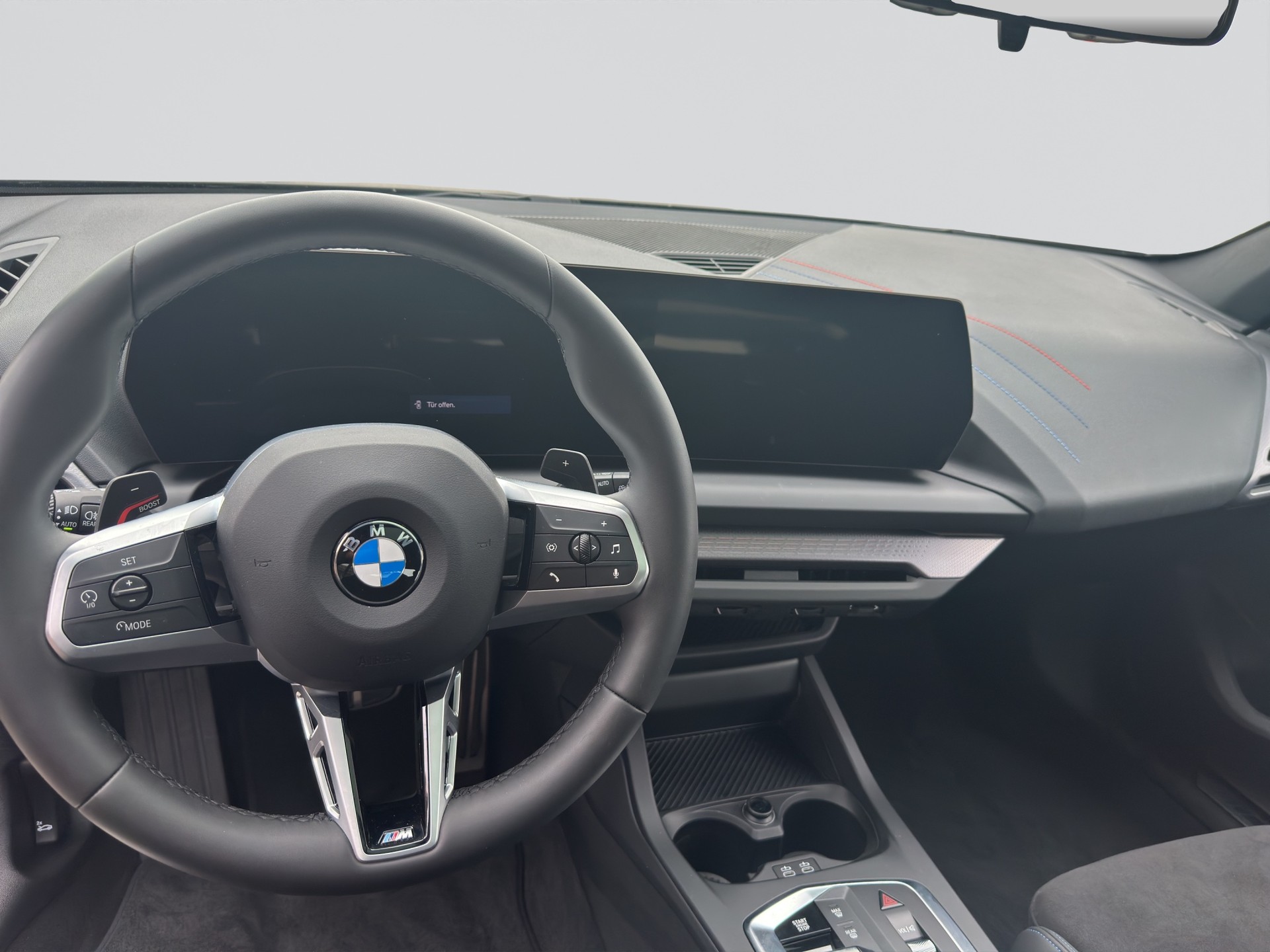 BMW 120 i M Sport Steptronic-image-10