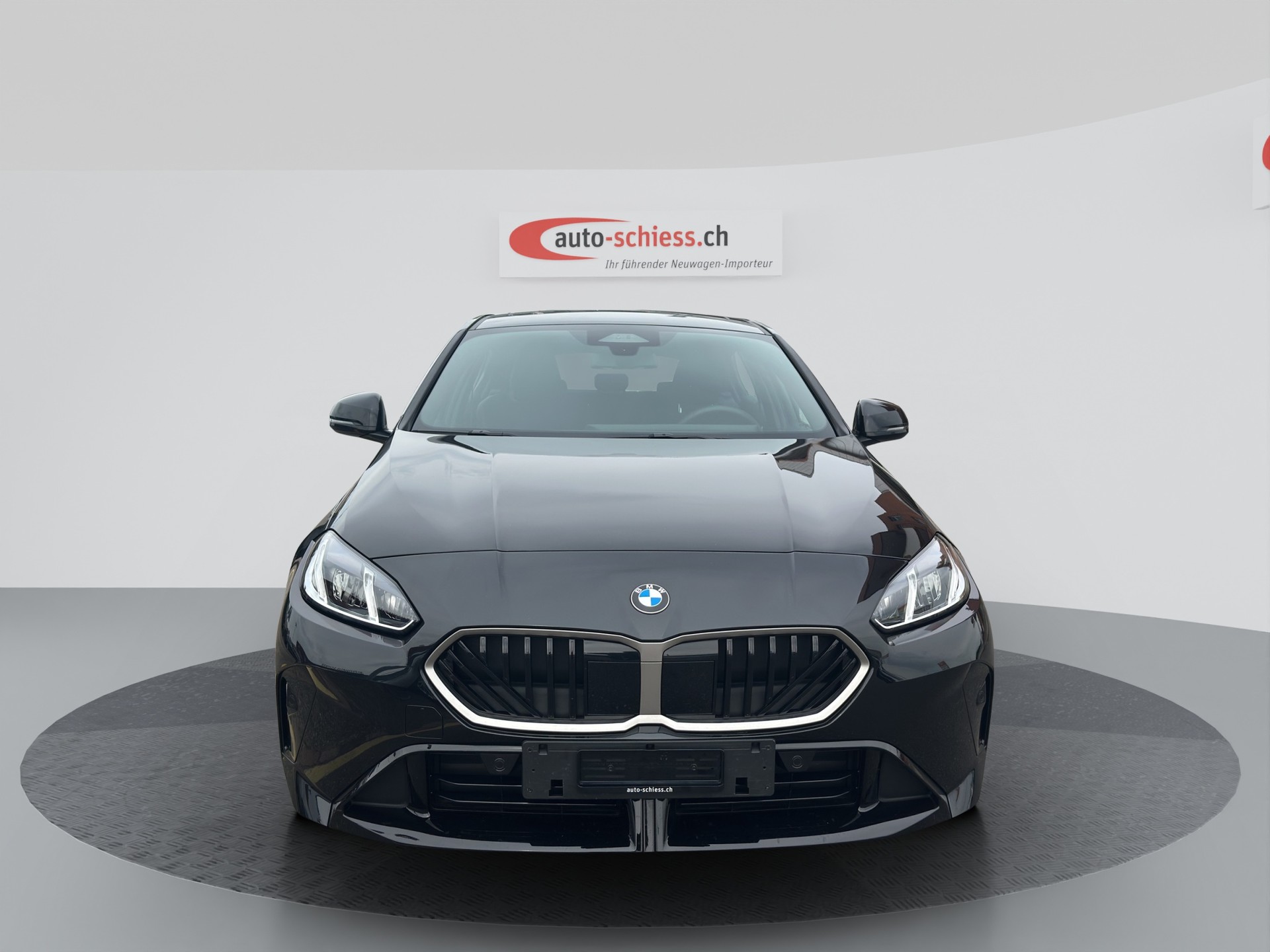 BMW 120 i M Sport Steptronic-showroom-element-1