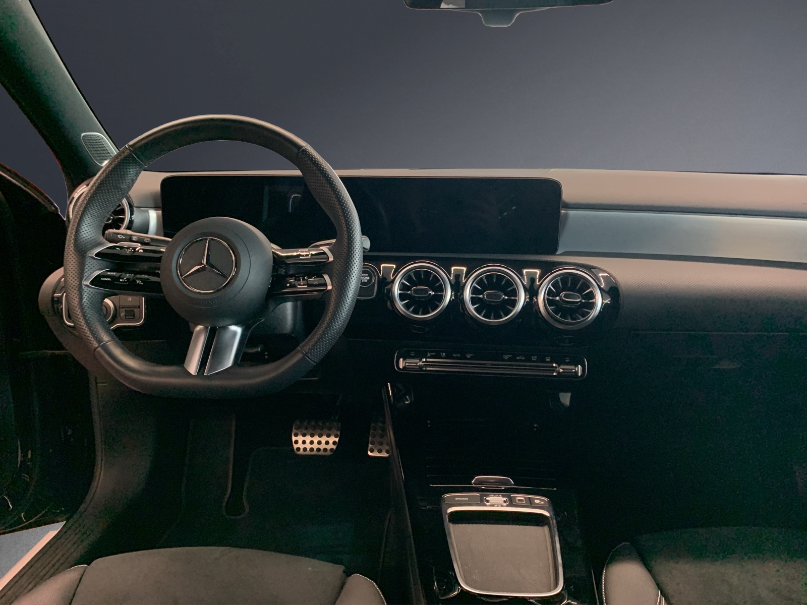 MERCEDES-BENZ A 250 e EQ Star 8G-DCT-image-6